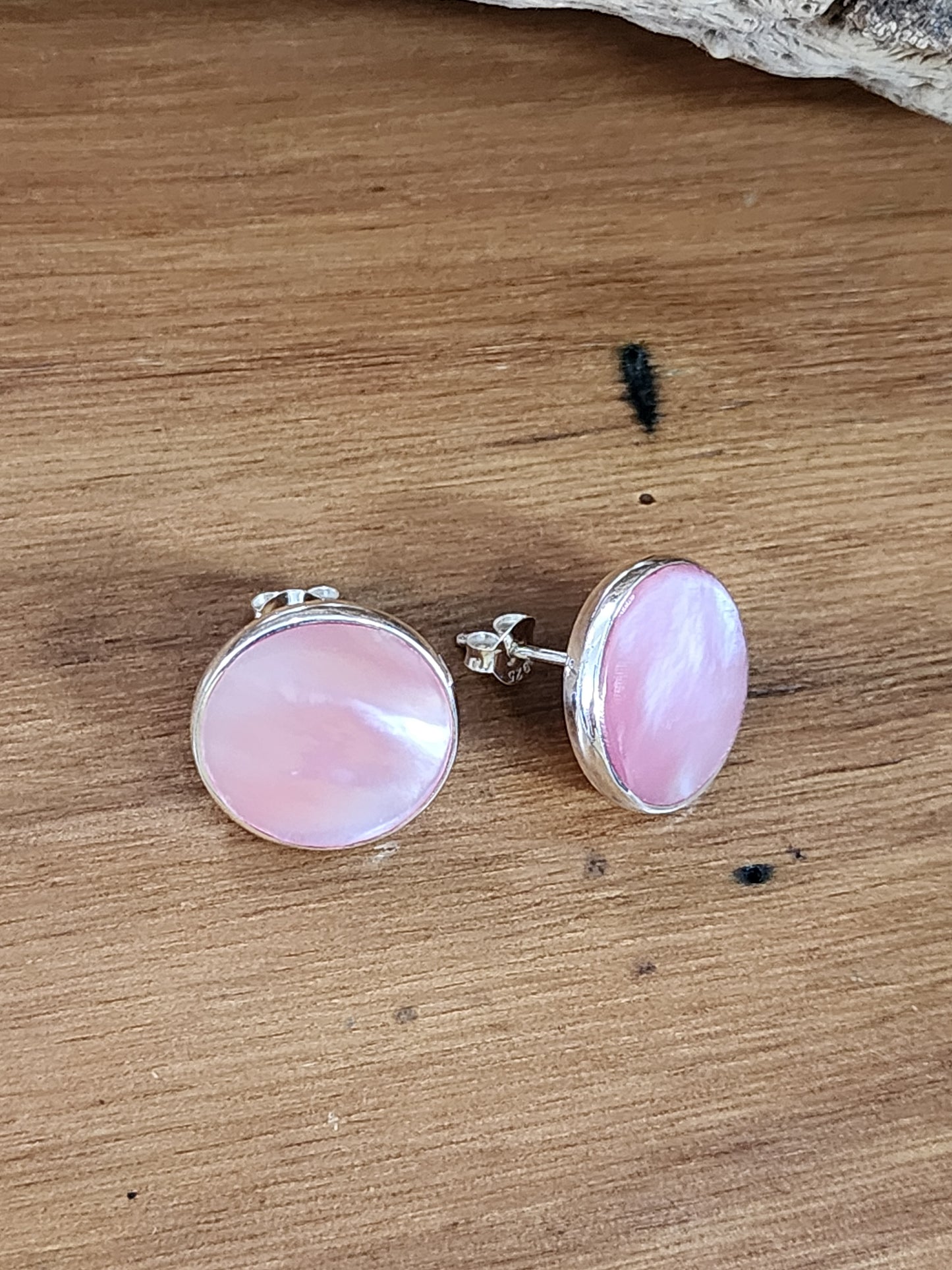 TMOVJ - Pink Mother of Pearl Shell Stud Earrings