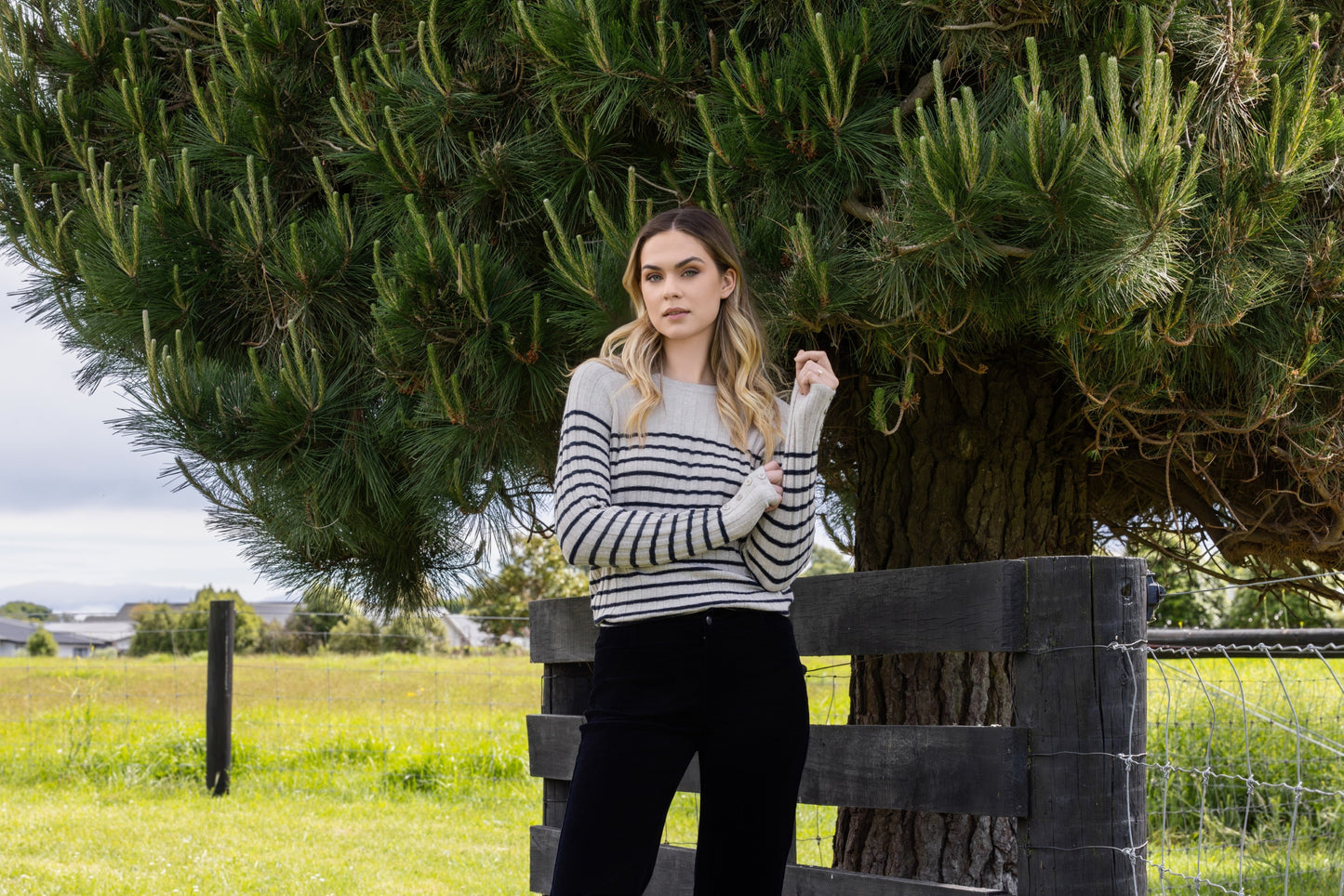 Vassalli - Round Neck Ribbed Knit Jumper | Oalmeal 1071