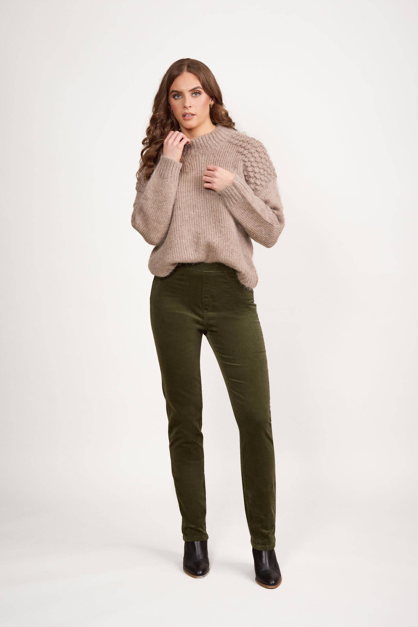 Vassalli - Slim Leg F/L Cord Pull On | 234M