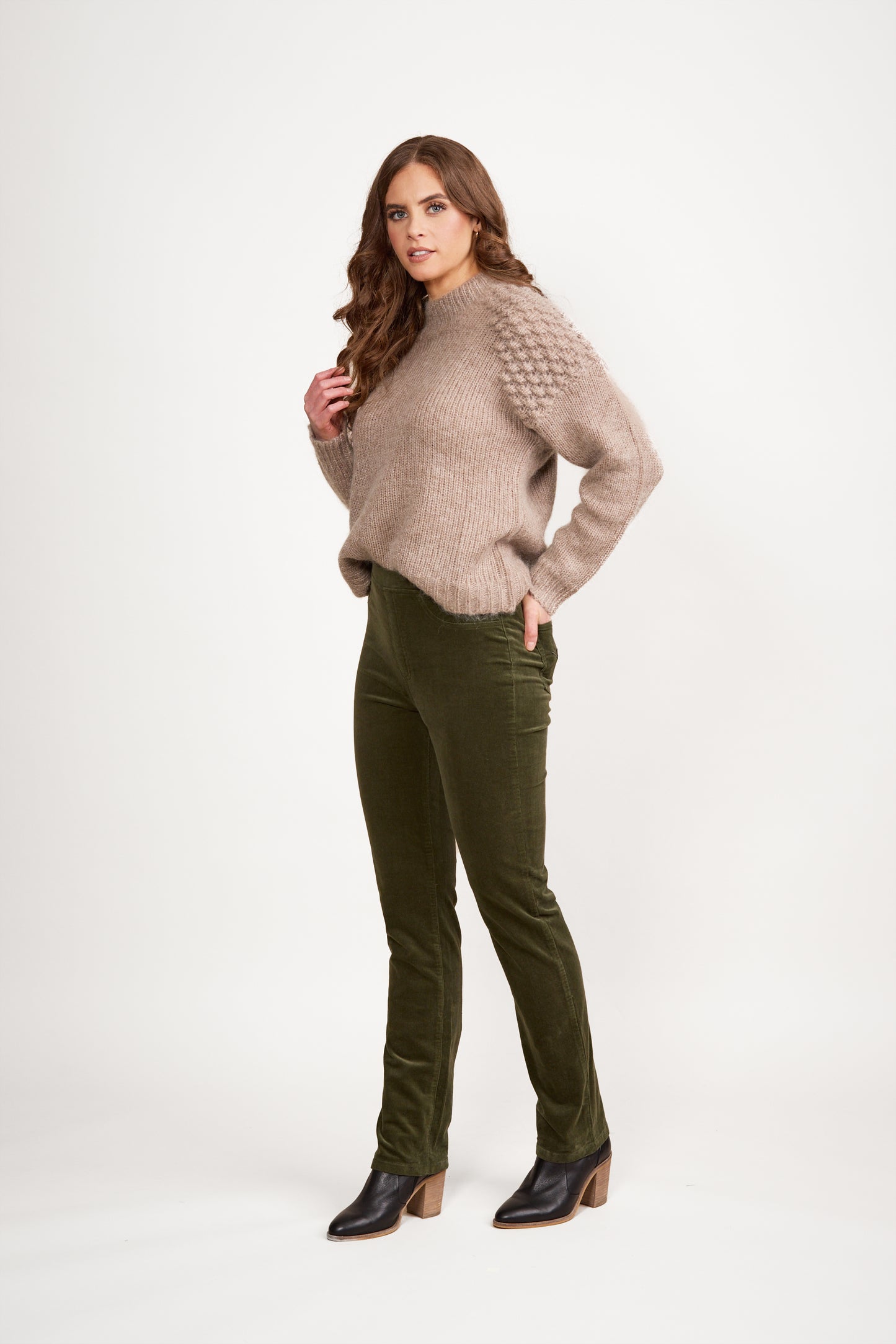 Vassalli - Slim Leg F/L Cord Pull On | 234M
