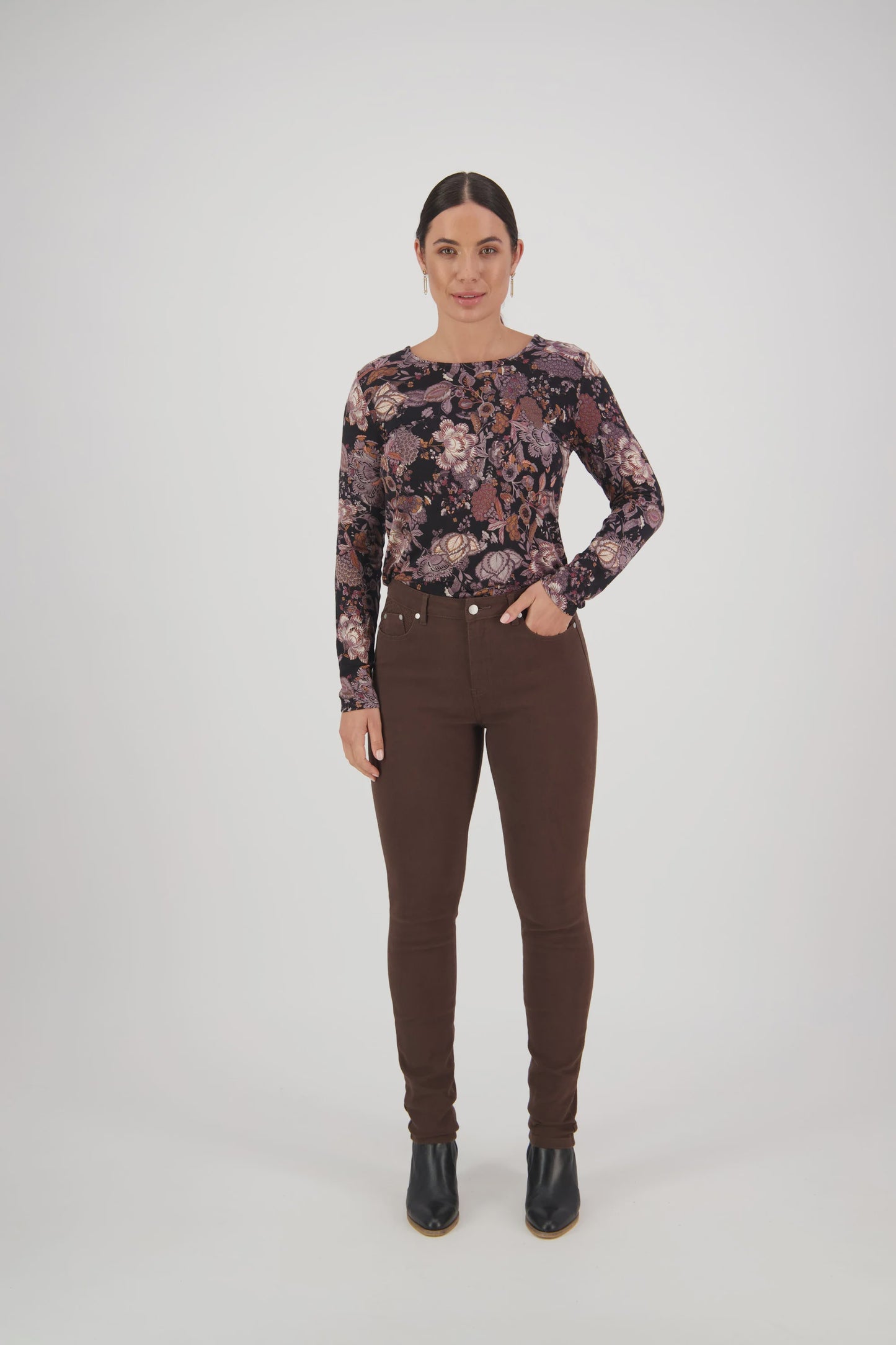 Vassalli - Skinny Leg F/L Jean Chocolate | V5535