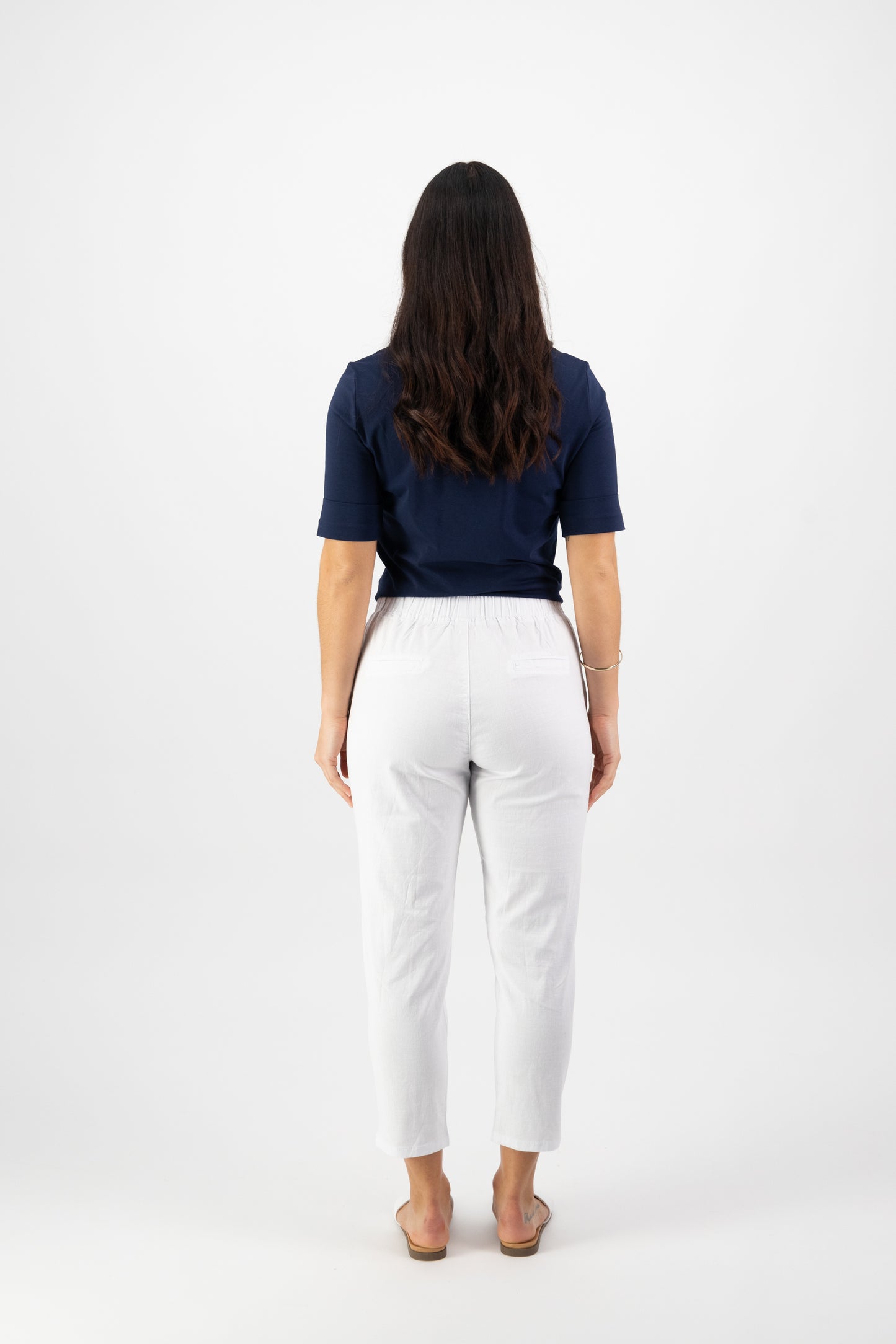Vassalli - 7/8 Length Skinny Leg Elastic Waist Pant - White | V5790