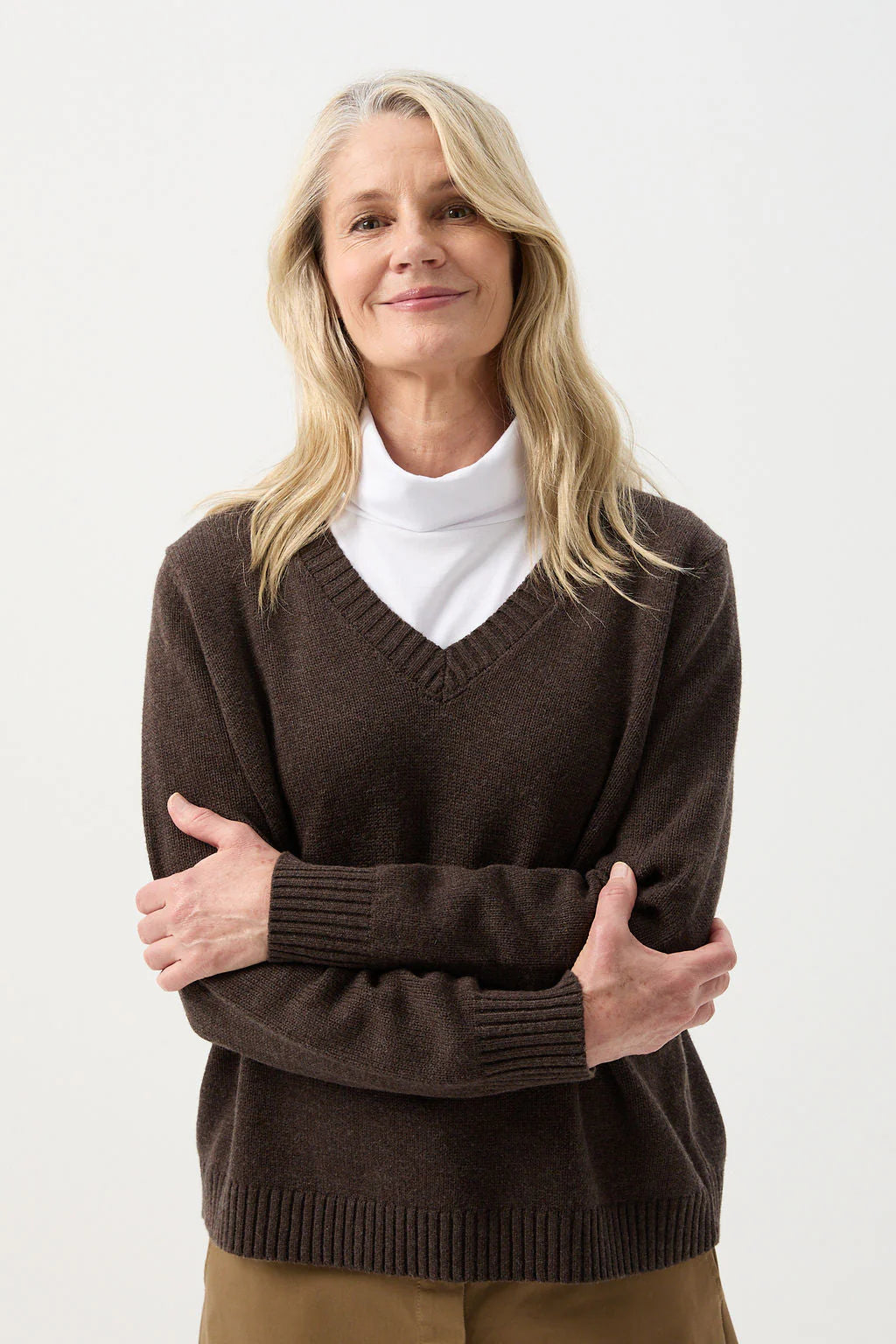 Goondiwindi Cotton - V Neck Knit 8223