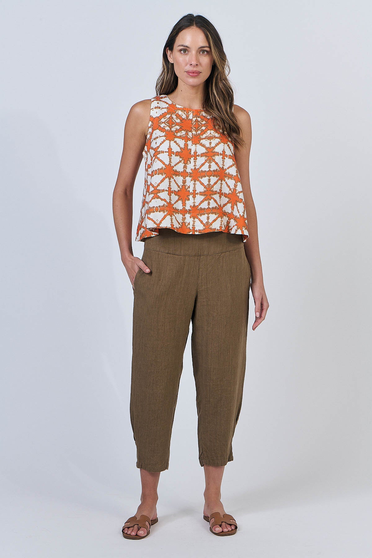Naturals - Linen Keyhole Back Top / GA561 Urchin
