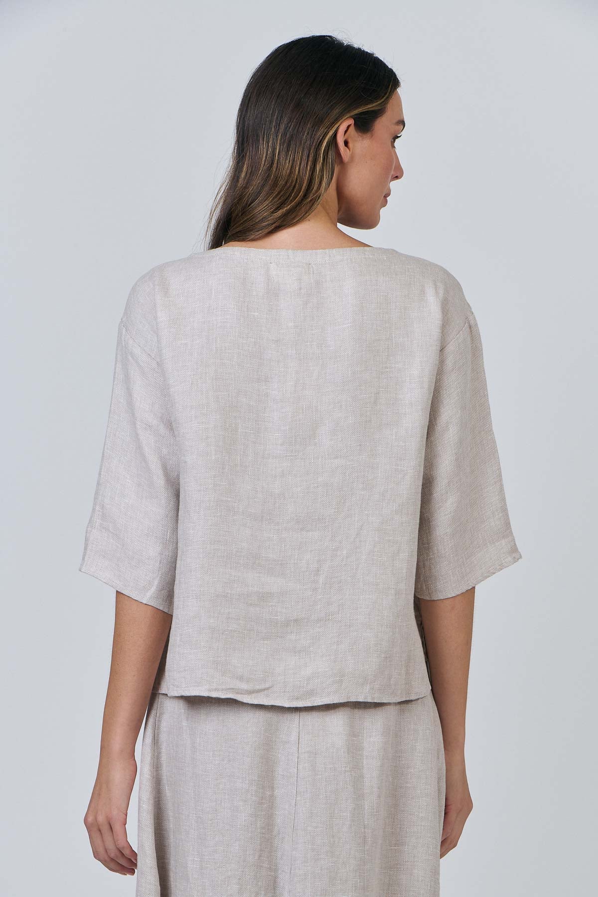 Naturals – Soft Linen Pullover Top / Dune GA584