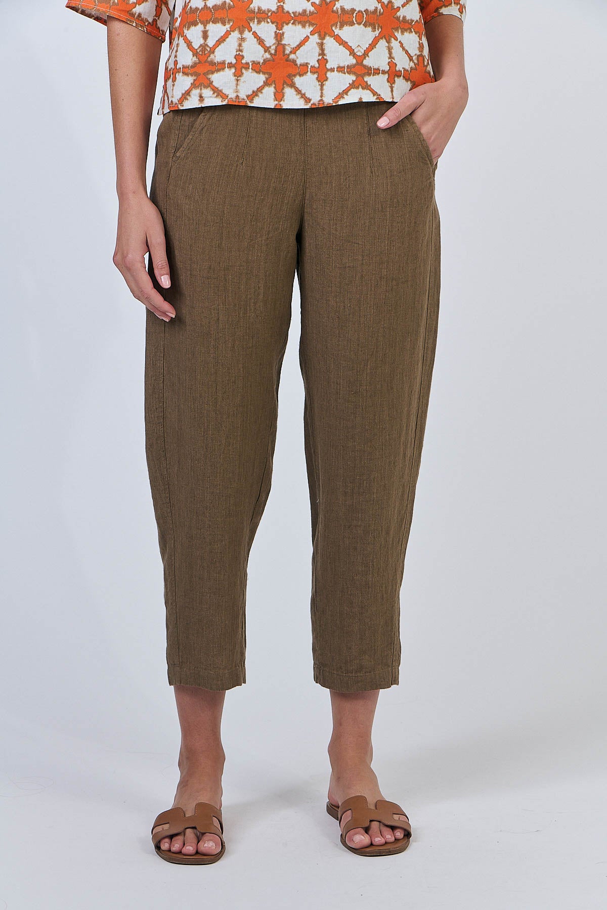 Naturals – Linen Cropped Straight-Leg Pants / Tobacco GA619