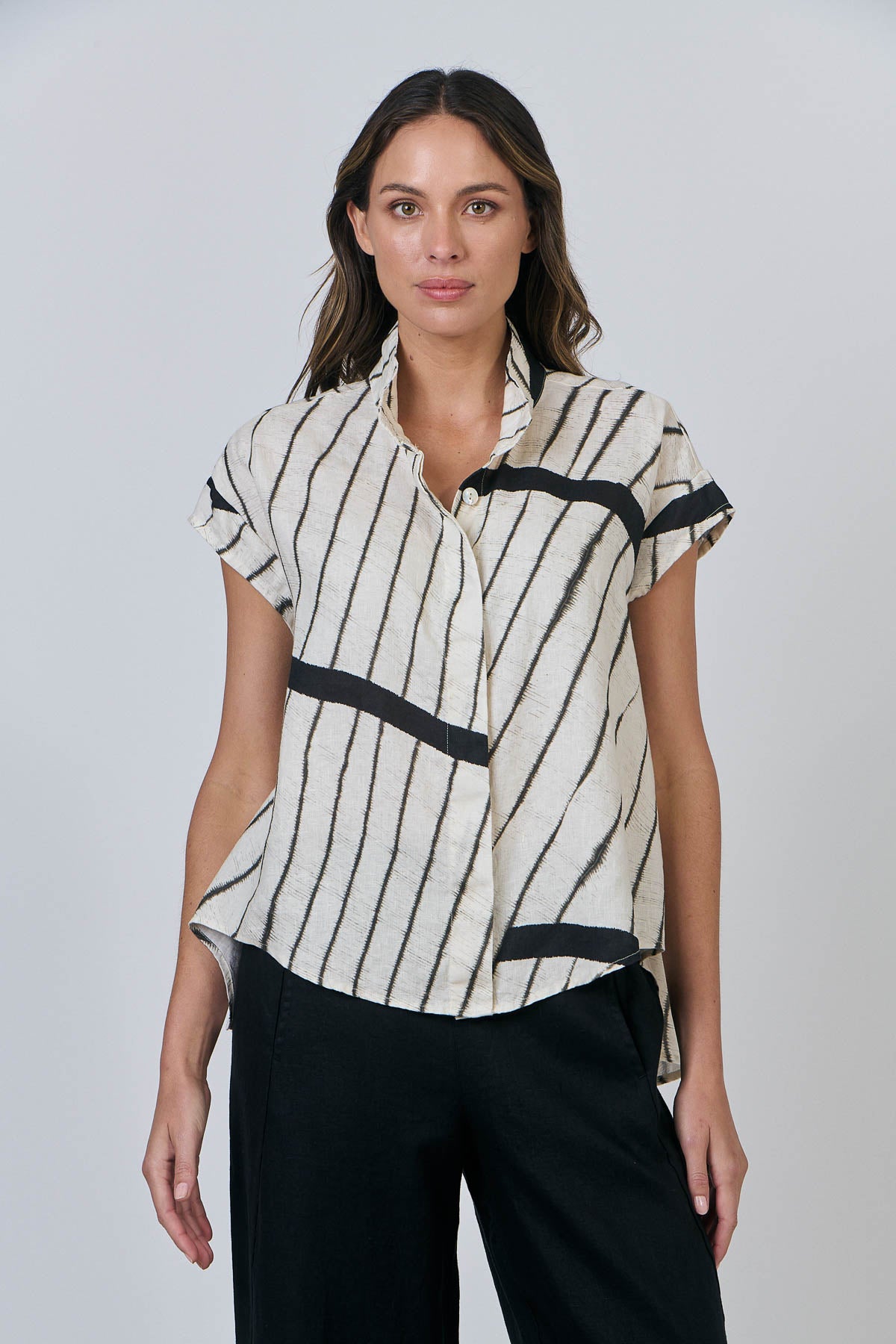Naturals - Collared Linen Shirt GA632