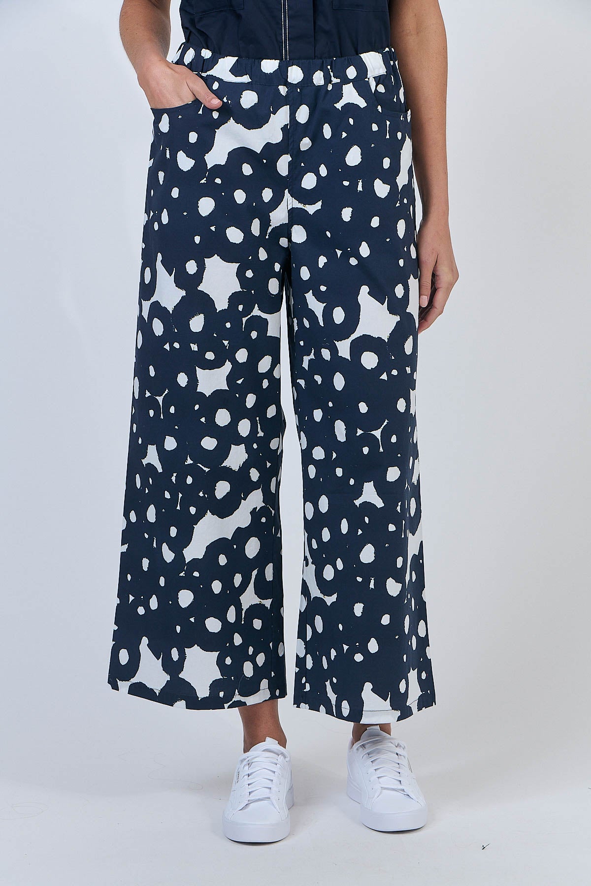 Naturals - Cotton Stretch Cropped Trouser GA637