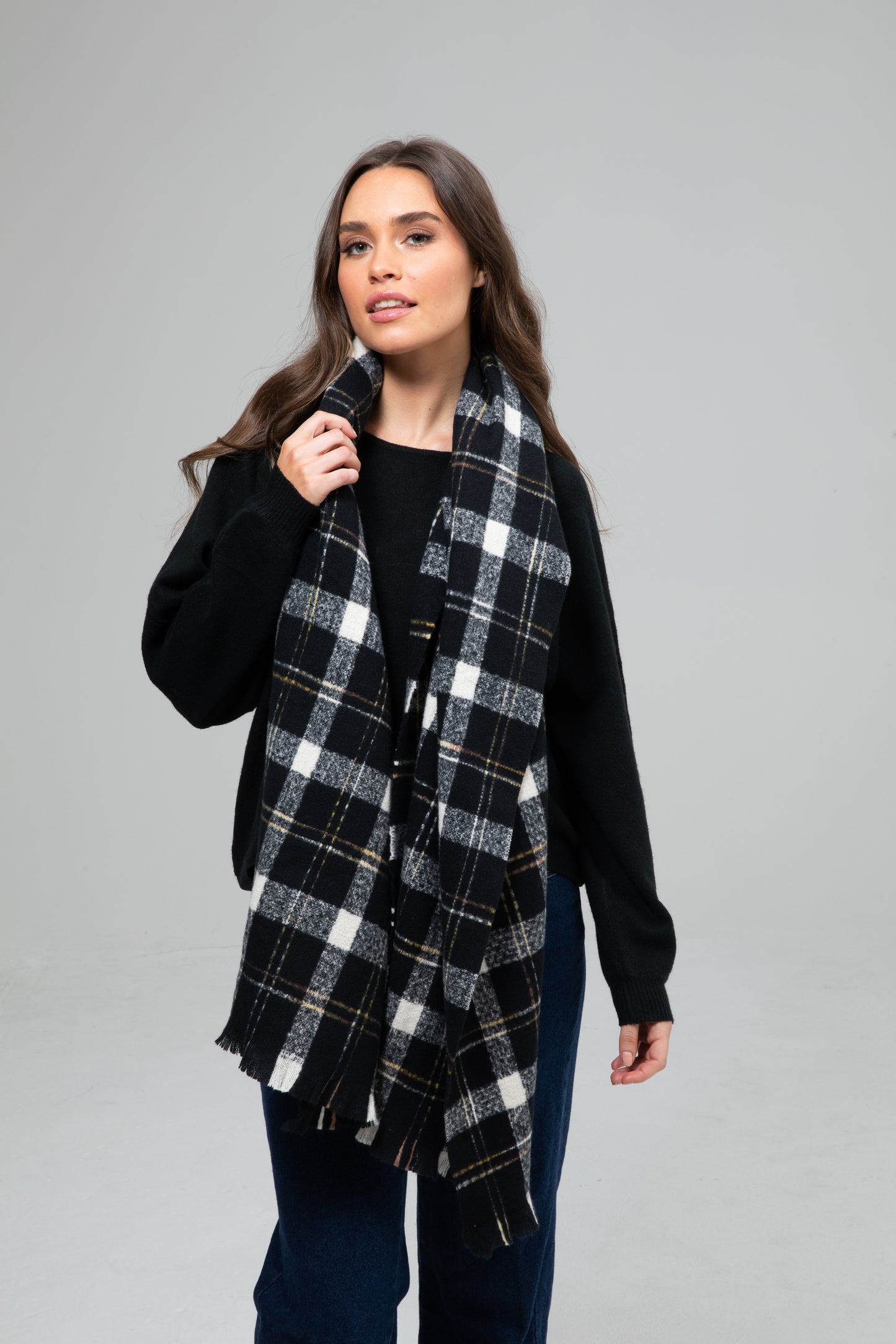 Holiday - Josie Scarf | Black HA25020