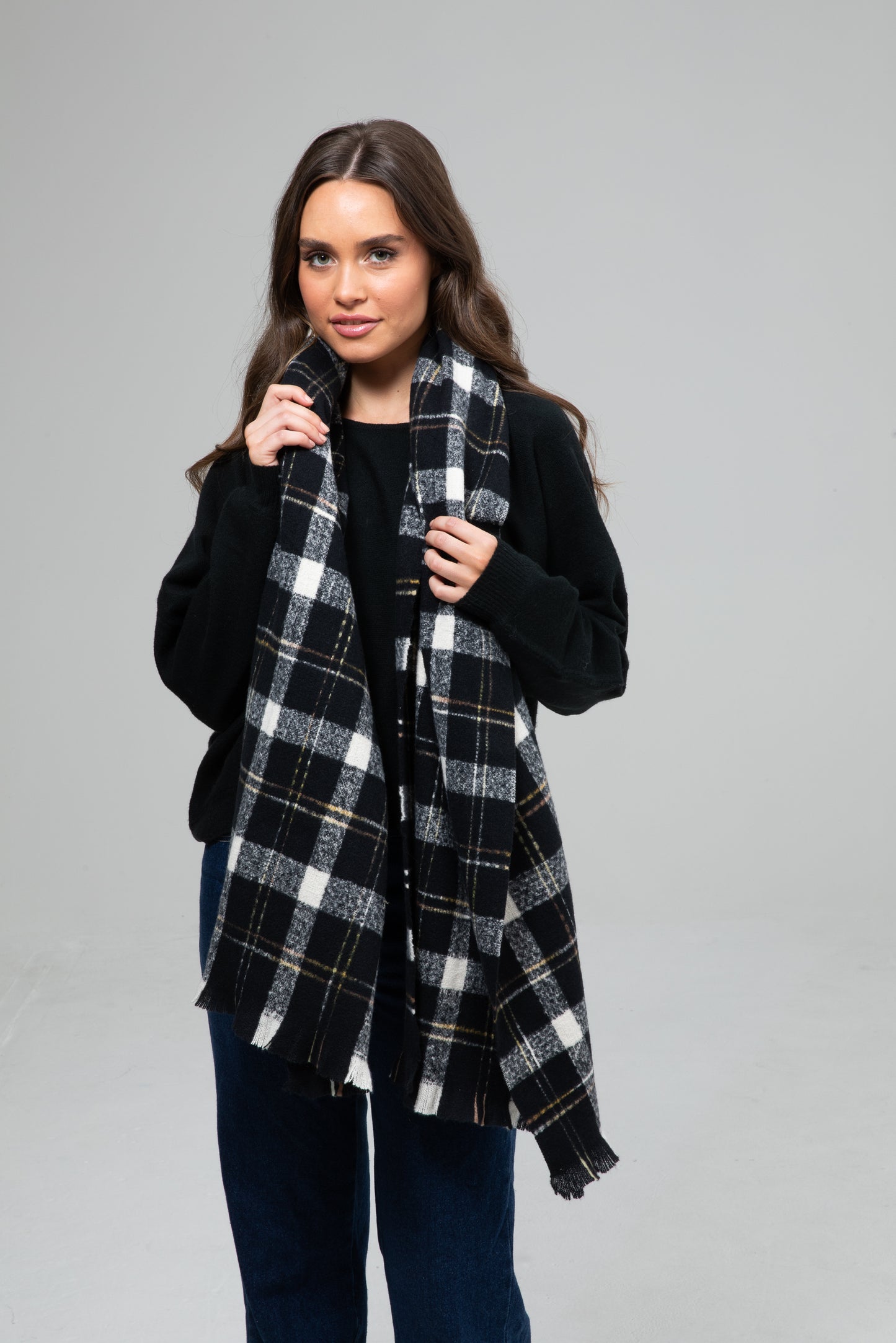 Holiday - Josie Scarf | Black HA25020