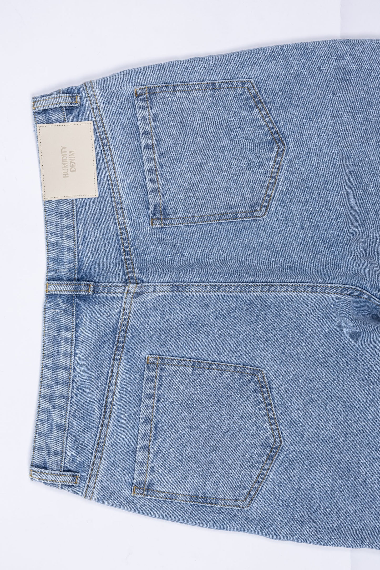 Humidity - Elle Jean | HW25302