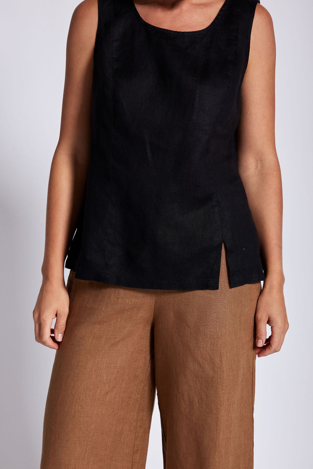 See Saw - 100% Linen Shell Top Black | SS10B