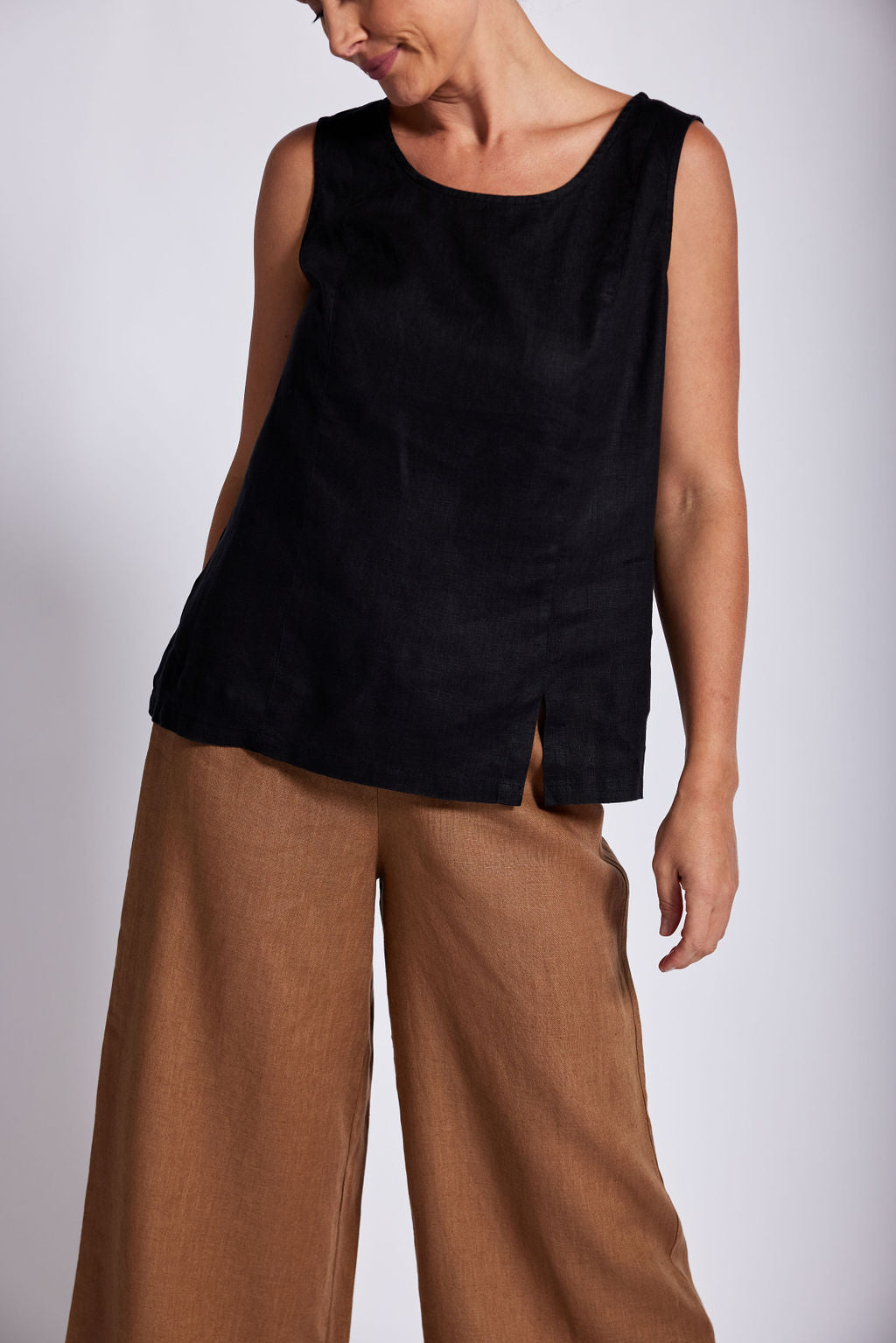 See Saw - 100% Linen Shell Top Black | SS10B