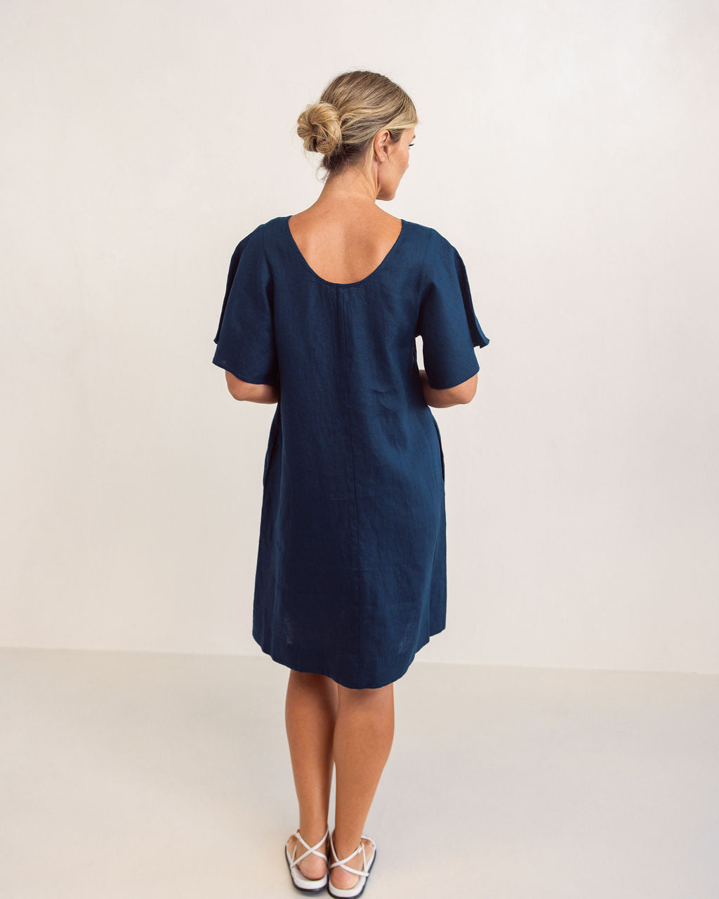 See Saw - 100% Linen V Nk Flutter SL Dress SS344