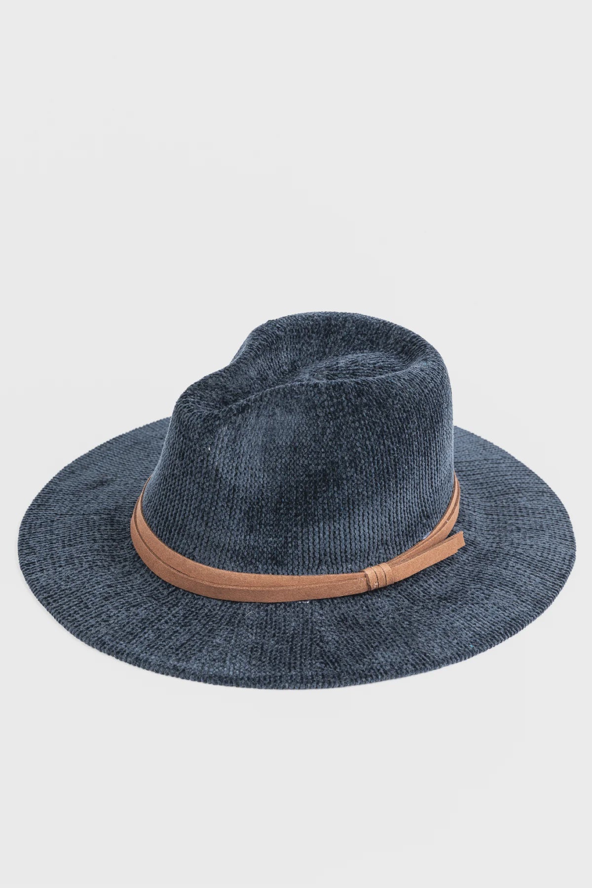 Holiday - Avalon Rancher Navy Blue | HL24323