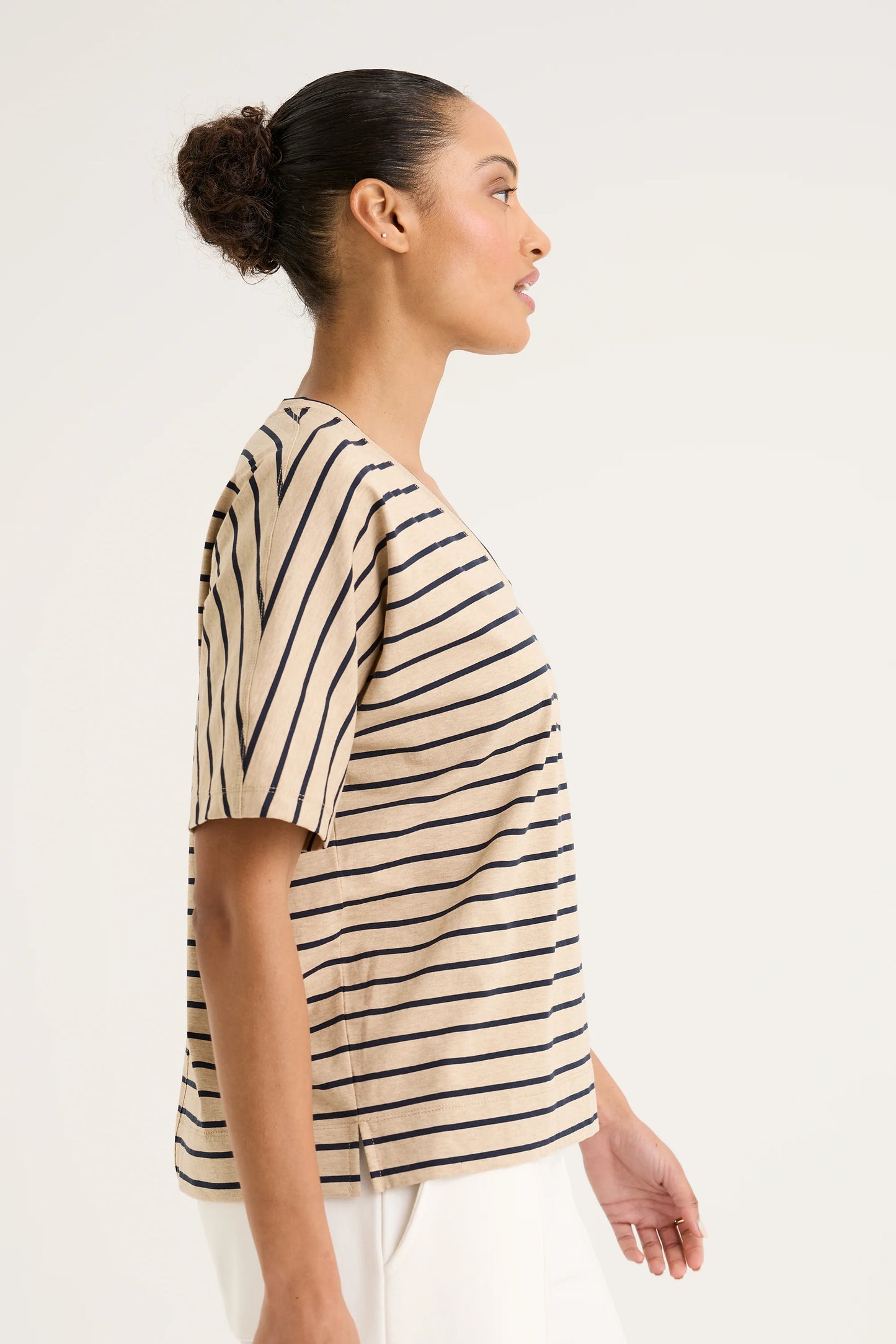 Yarra Trail - Carbon Stripe Tee | YTWN3031
