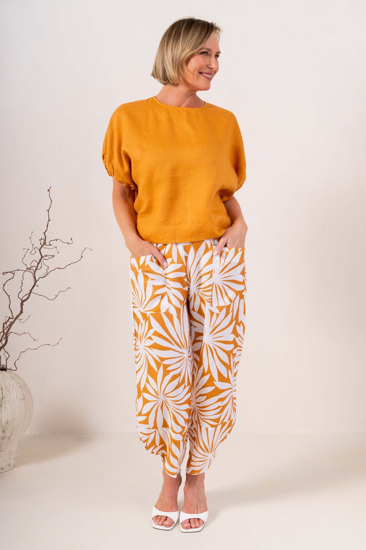 See Saw - Linen Elastic Sleeve Top | SA105