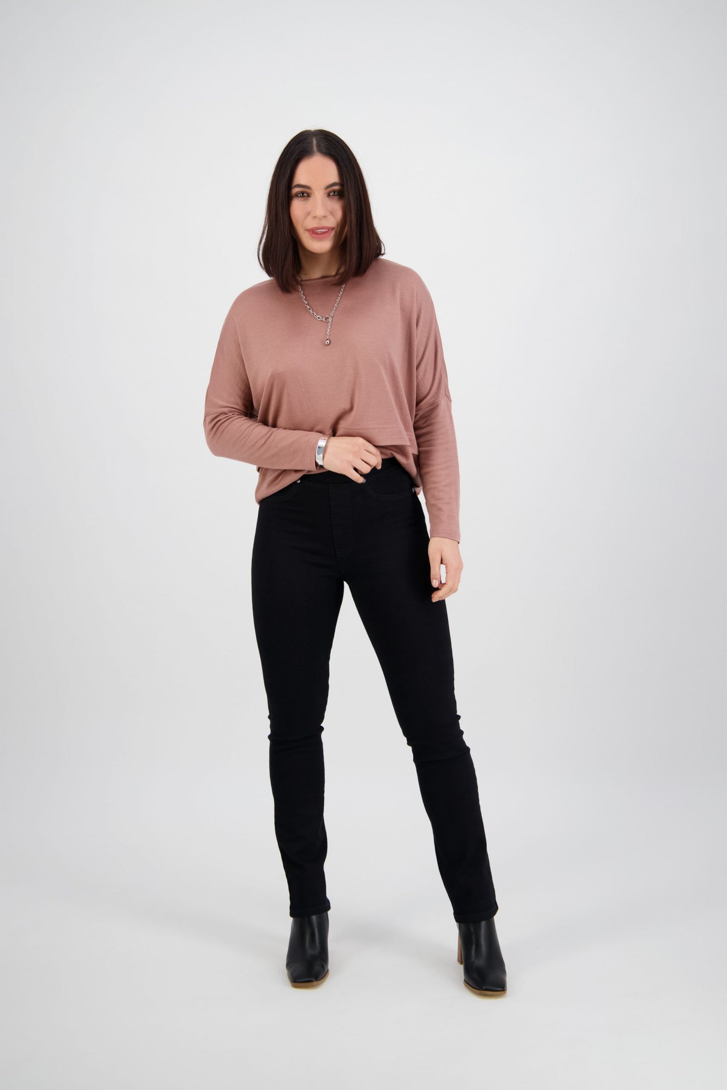 Vassalli Slim Leg Full Length Denim Pull On Black | V234DN
