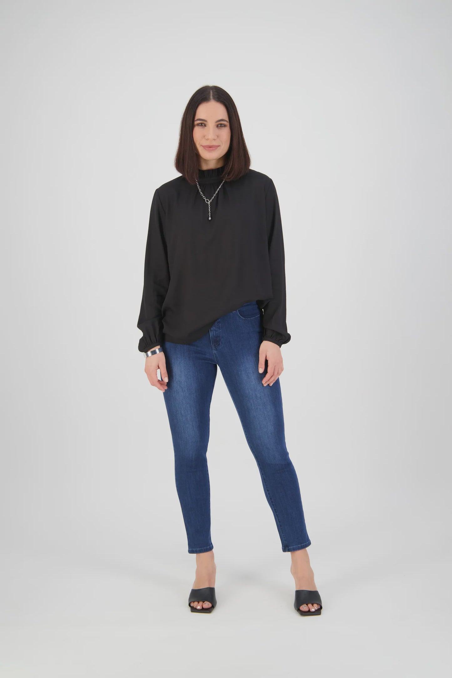 Vassalli - Skinny Leg Ankle Grazer Jean Blue Denim | V5744