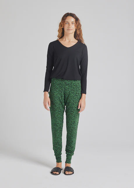 Lou Lou Sia V Neck Top Black | LOU19NB062