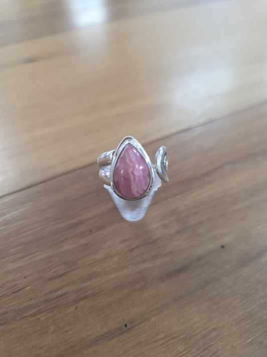 The Merchant of Venus - Sterling Silver Teardrop Rhodochrosite Ring – Size 8