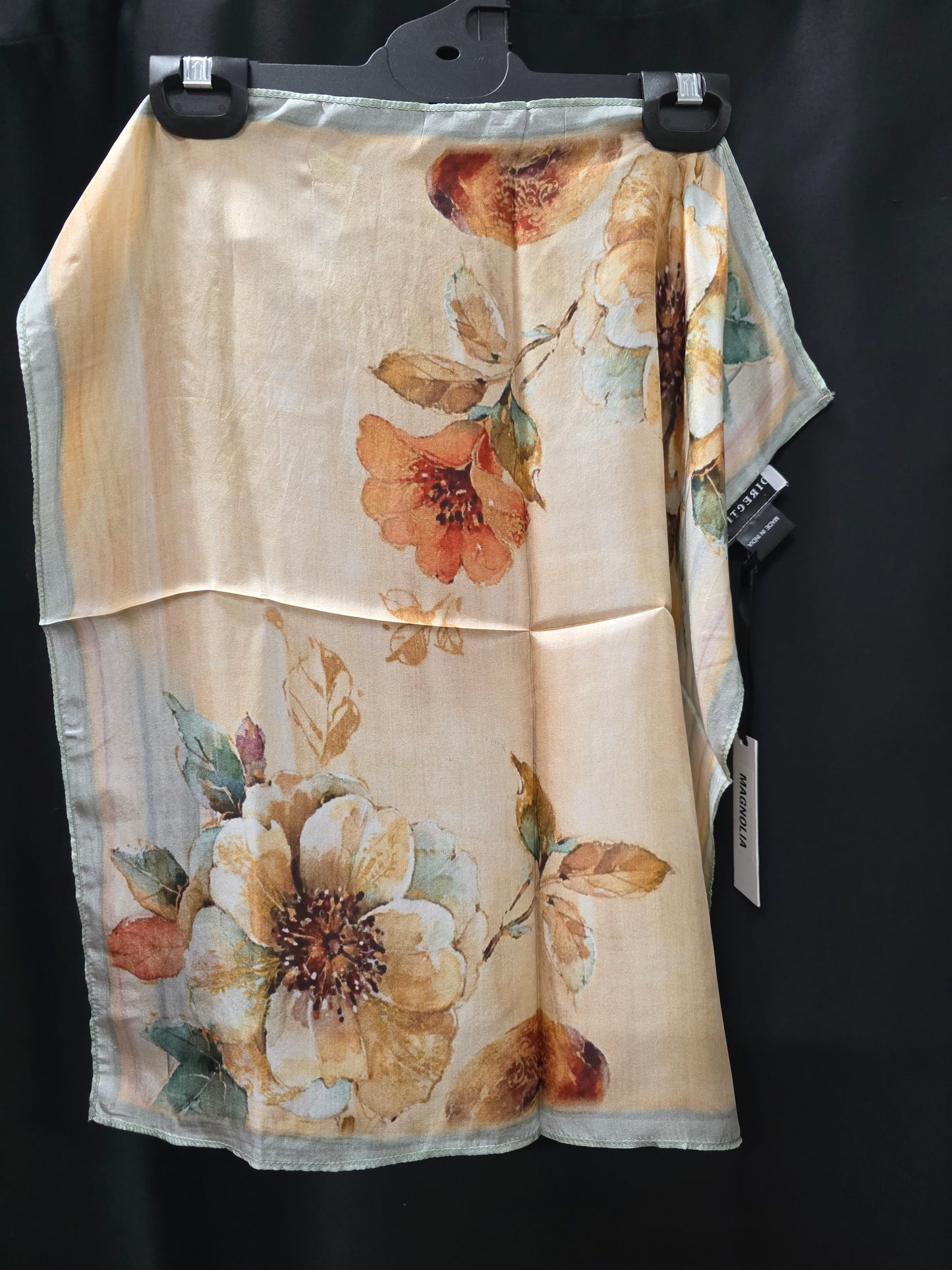 Directions International - Water Lily Scarf / SKOWATX50