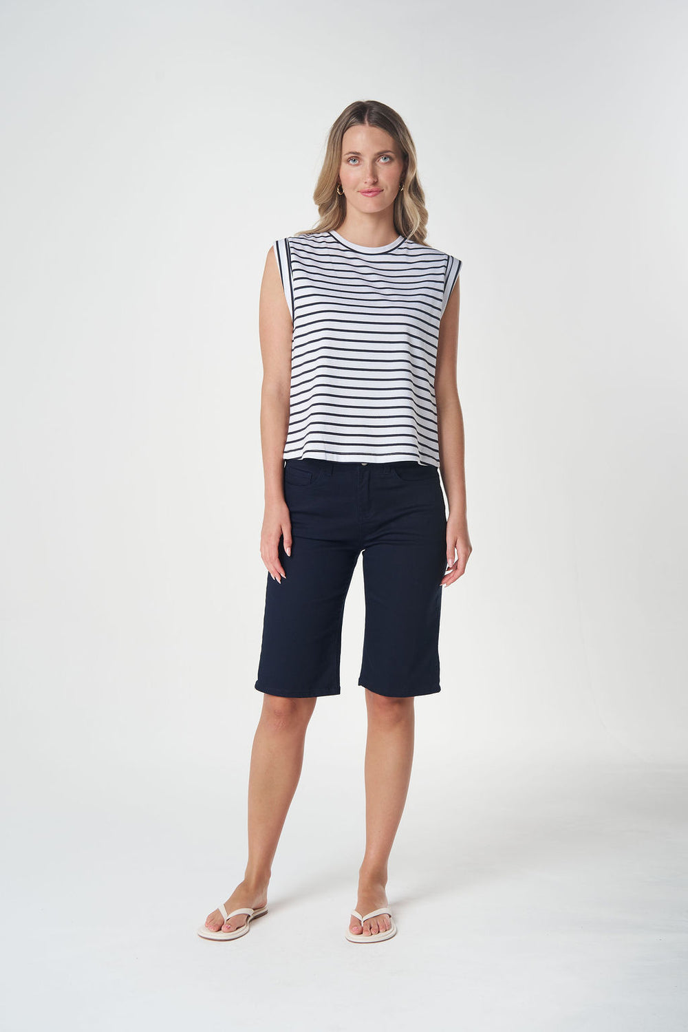 Goondiwindi Cotton - Sunset Cotton Muscle Tee | 3328