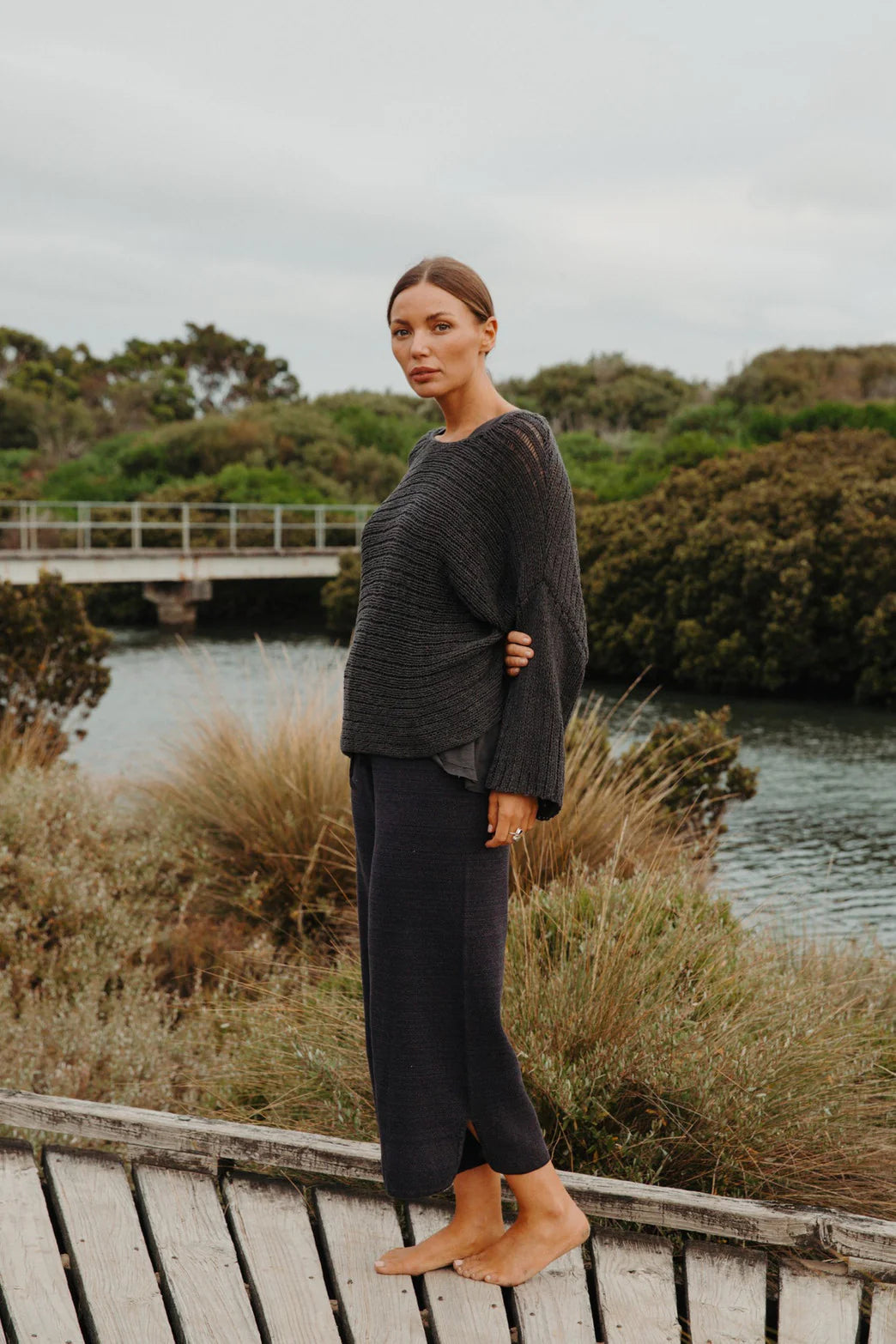 Talamaya - Coast-to-Coast Pullover Black Sand | 7SKF102