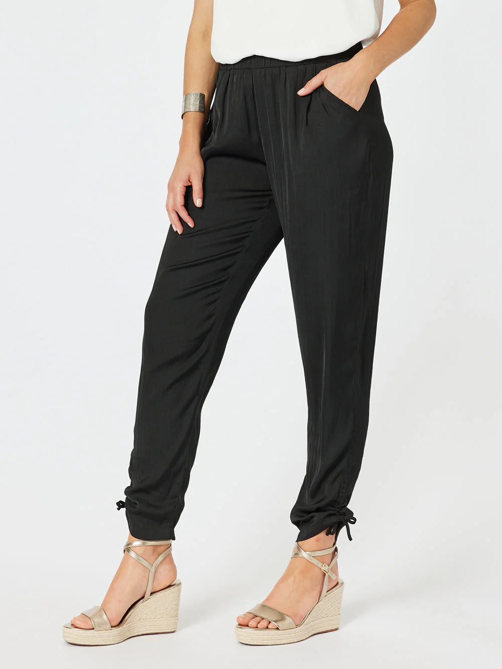 Hammock & Vine - Traveller Luxe Side Tie Pant - Black 46142