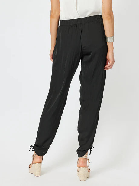 Hammock & Vine - Traveller Luxe Side Tie Pant - Black 46142