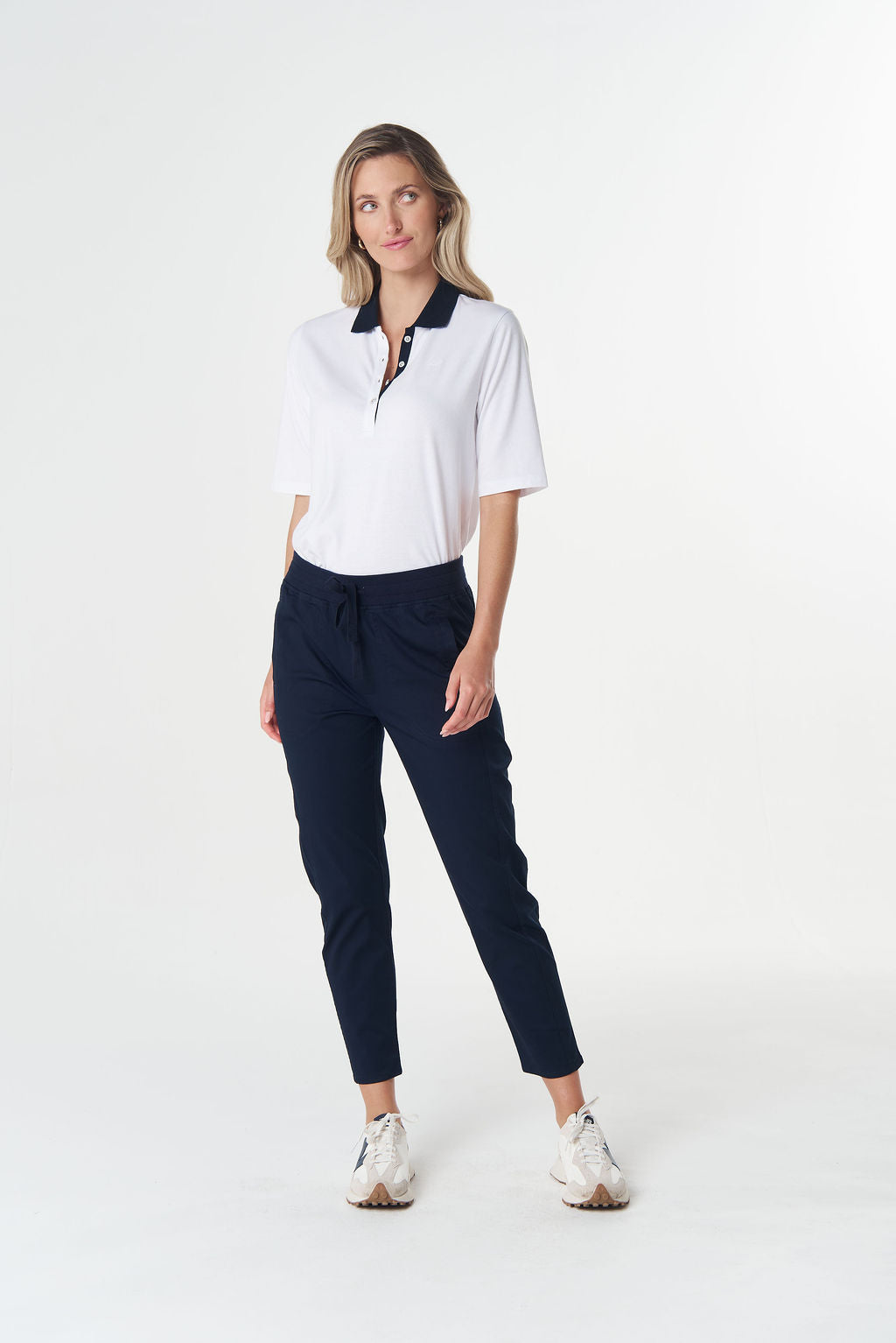 Goondiwindi Cotton - Vine Cropped Stretch Jogger | 5310