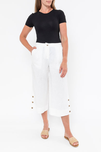 Jump - 3/4 Button Detail Pant White | J7046A