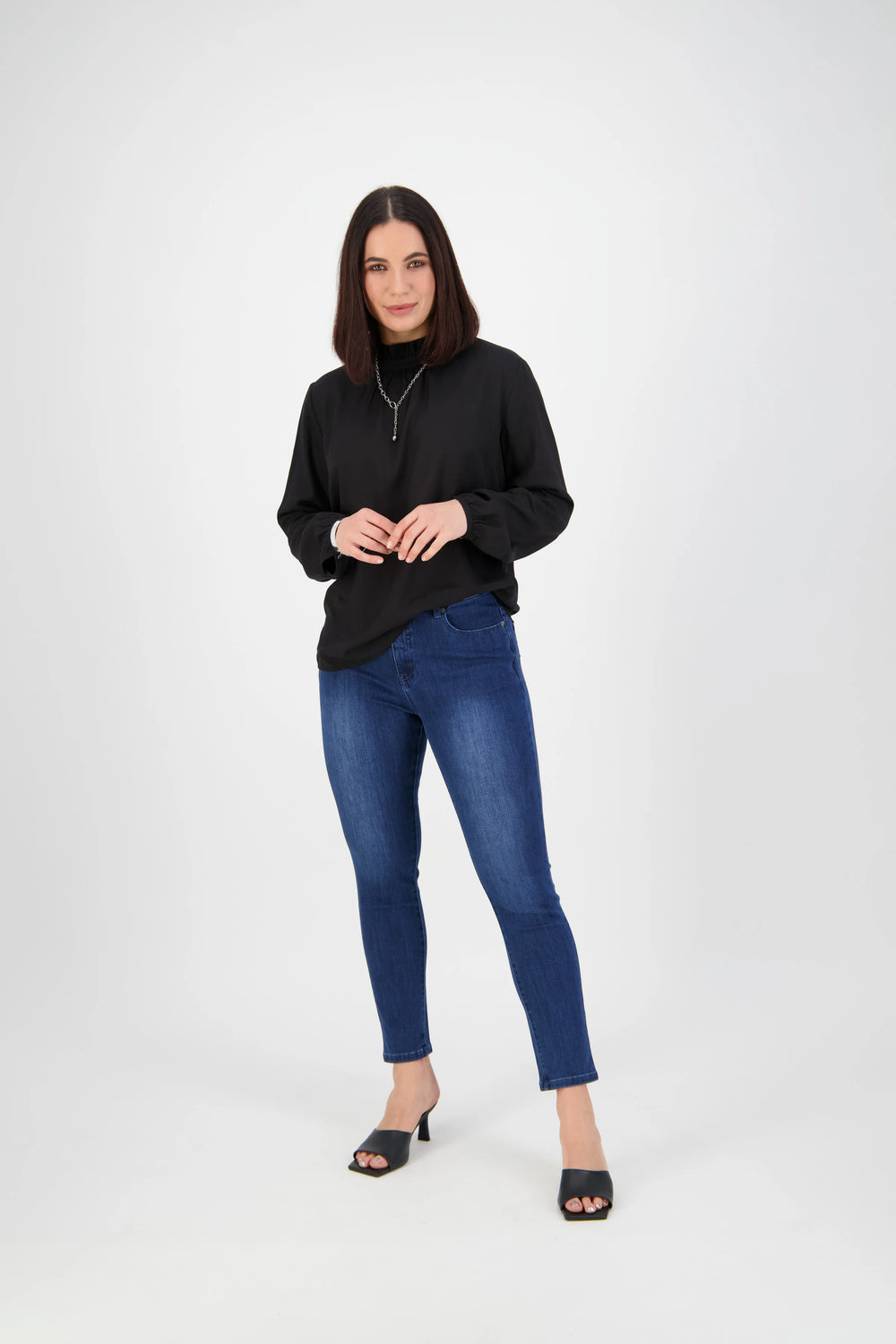 Vassalli - Skinny Leg Ankle Grazer Jean Blue Denim | V5744