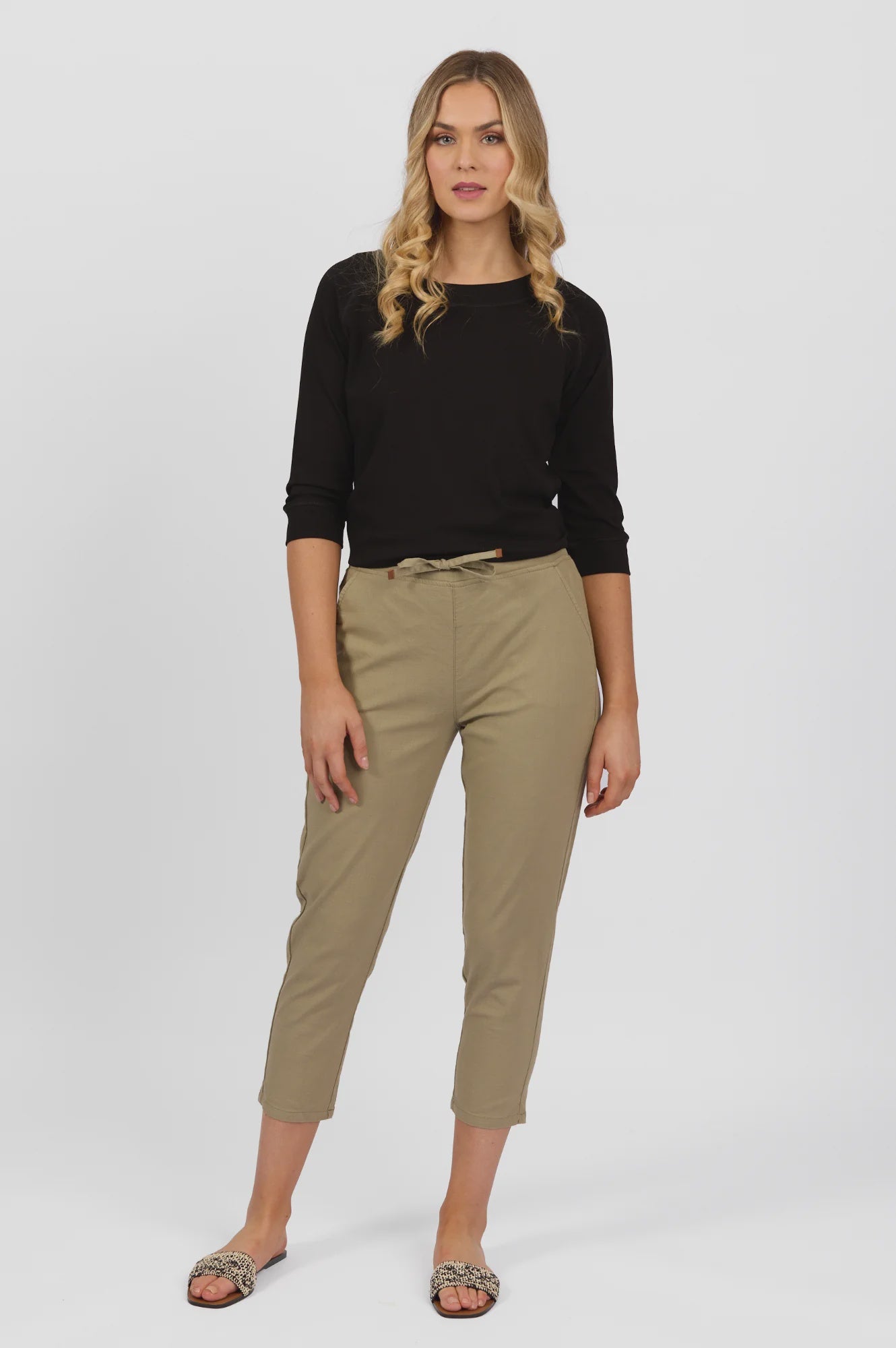 Vassalli - 7/8 Length Skinny Leg Elastic Waist Pant - Sage 5790