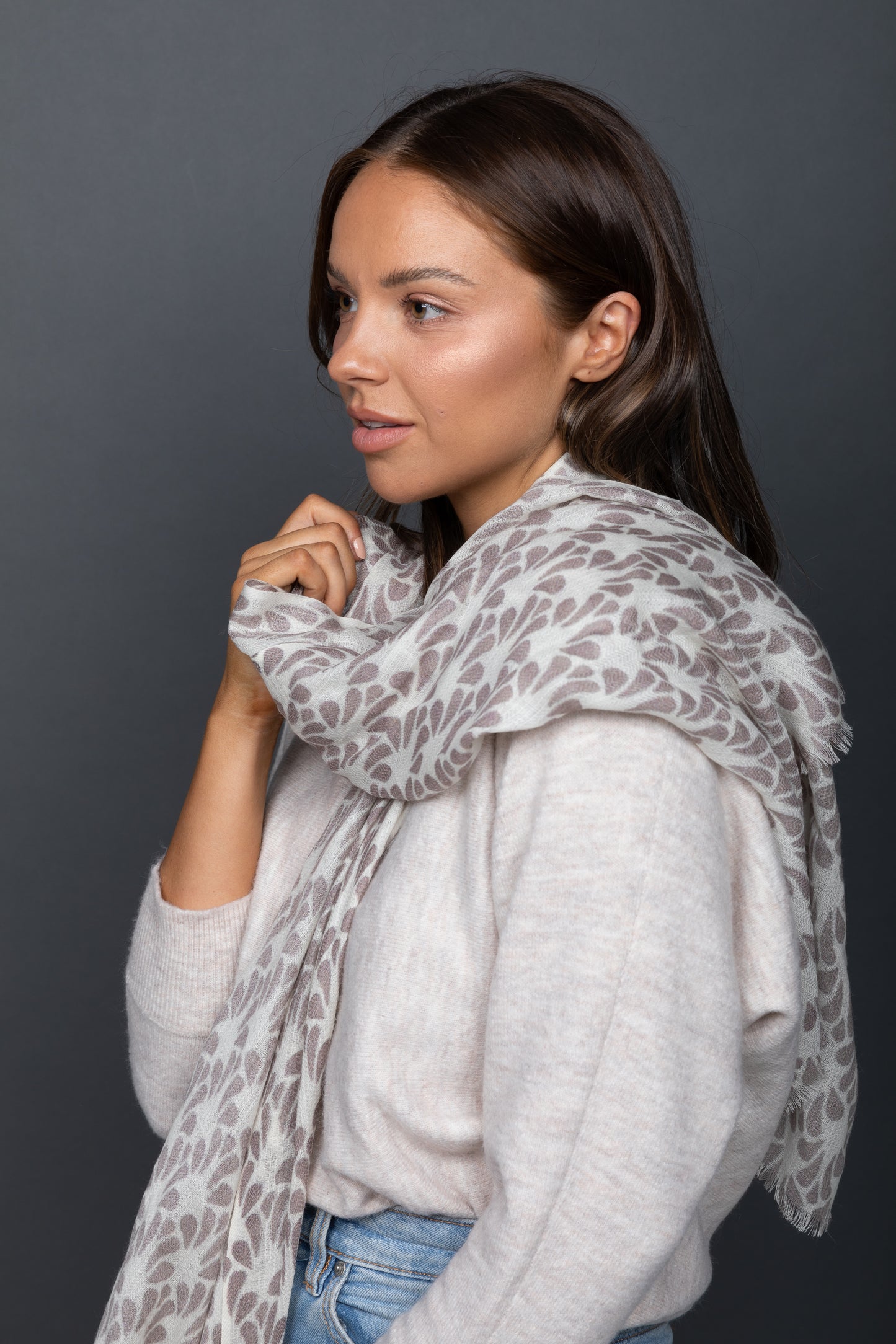 Holiday Salus Scarf Taupe | CC2176-1