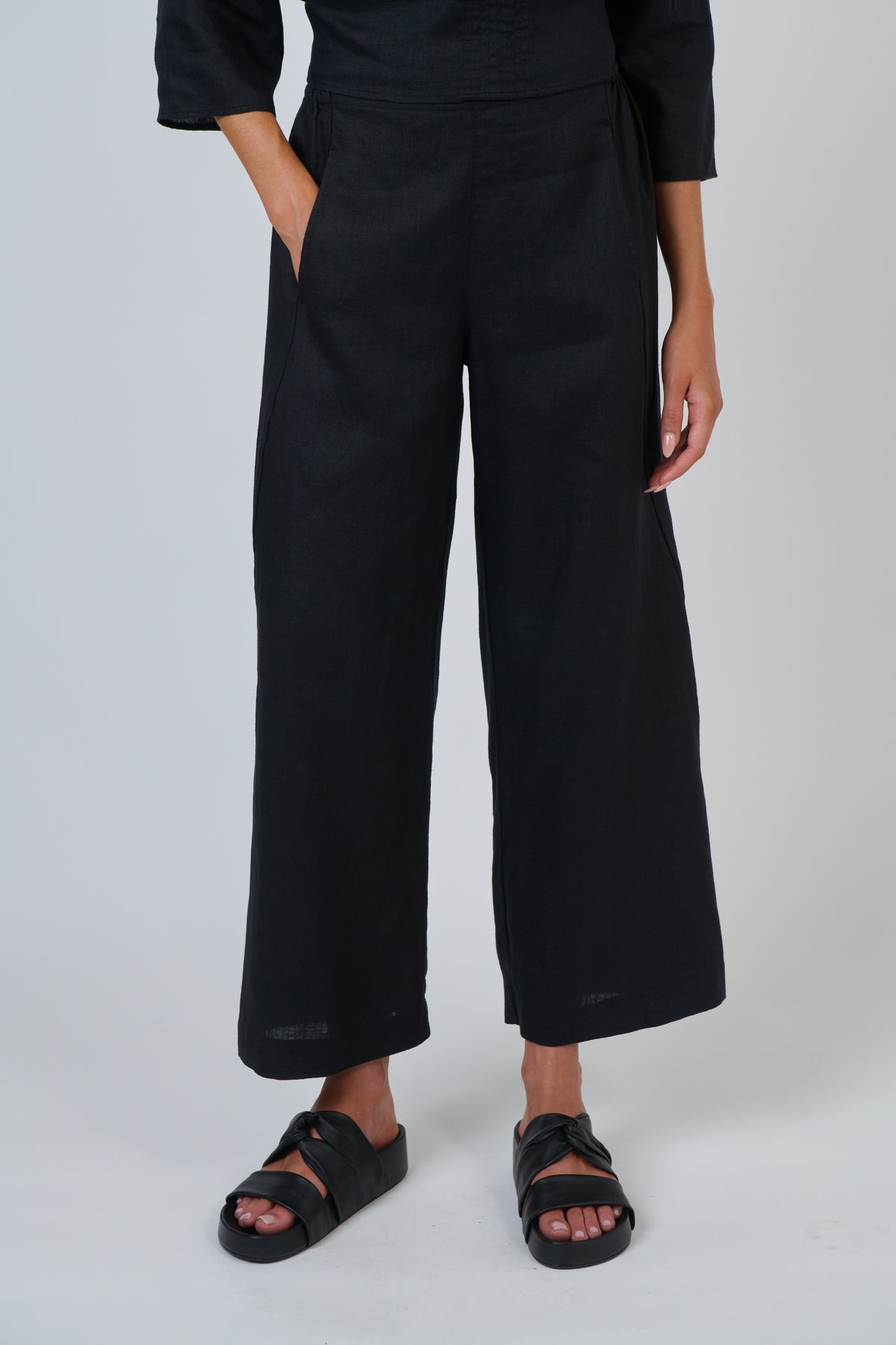 Naturals by O & J - Linen Wide-Leg Pant | GA398