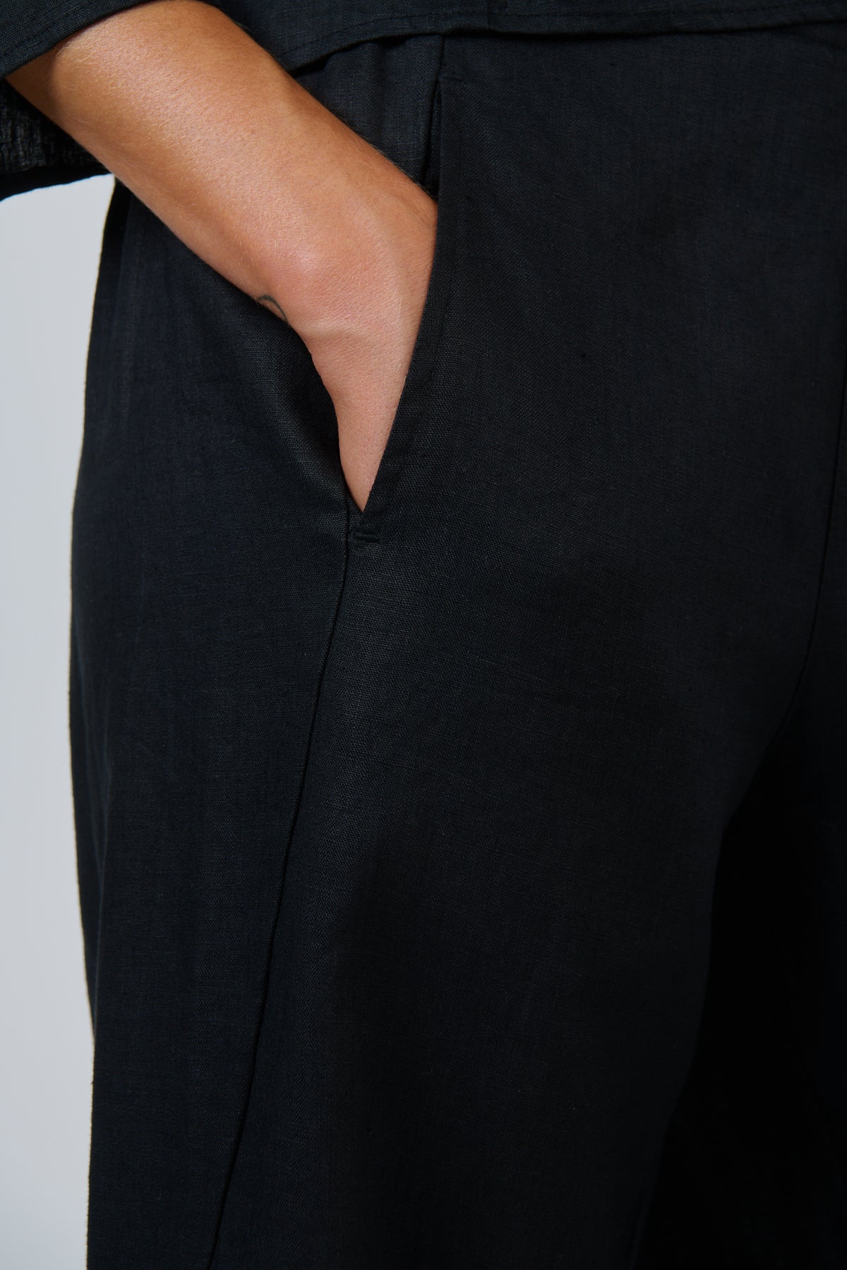 Naturals by O & J - Linen Wide-Leg Pant | GA398