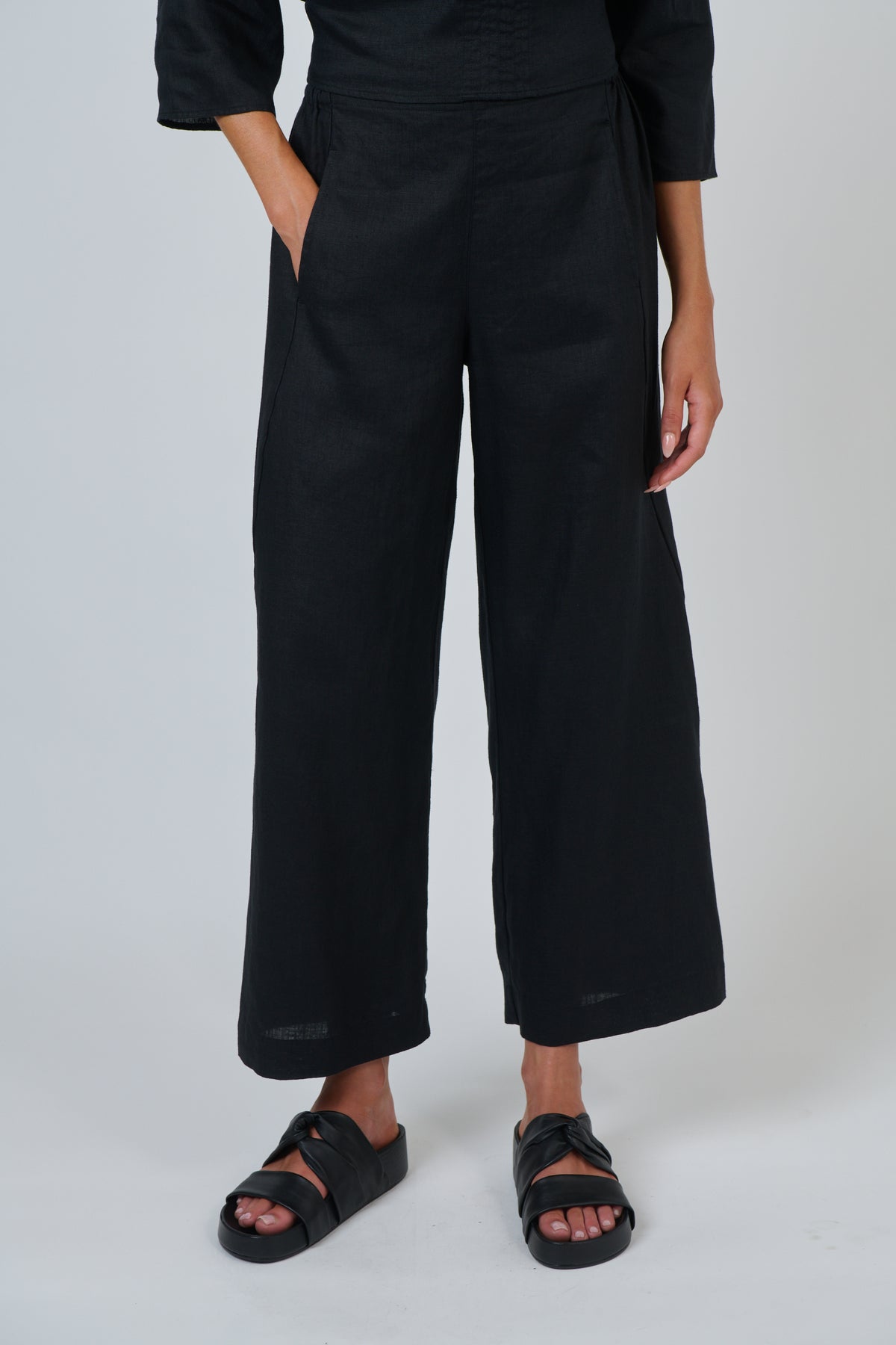 Naturals by O & J - Linen Wide-Leg Pant | GA398
