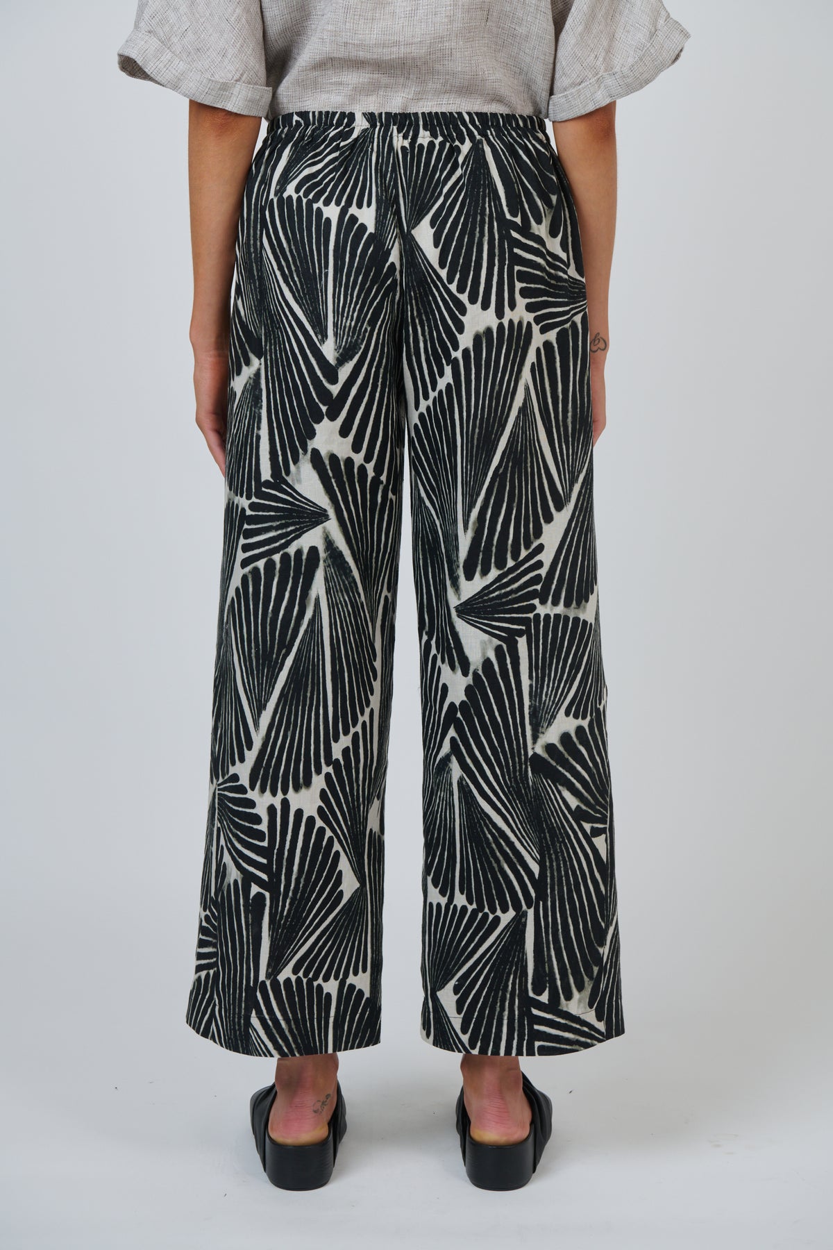 Naturals by O & J - Linen Wide-Leg Pant | GA398