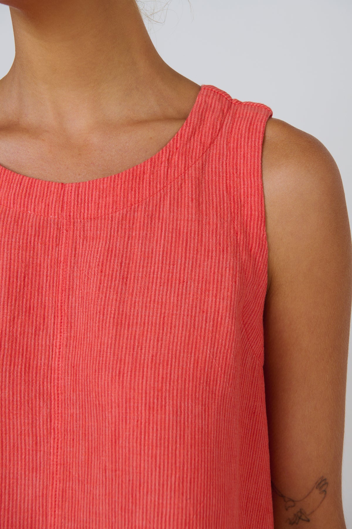 Naturals by O & J - Linen Sleeveless Top | GA561