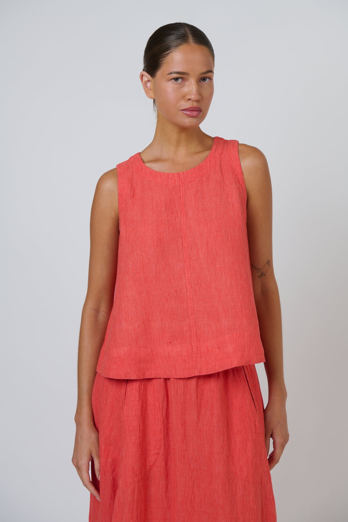 Naturals by O & J - Linen Sleeveless Top | GA561