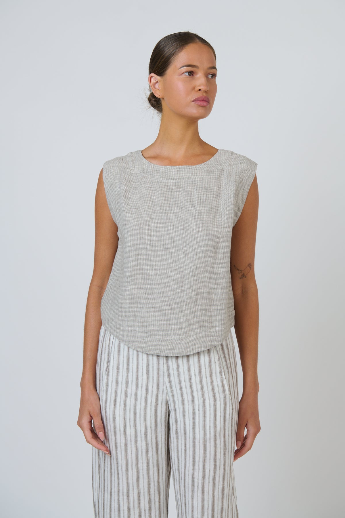 Naturals by O & J - Linen Sleeveless Top | GA581