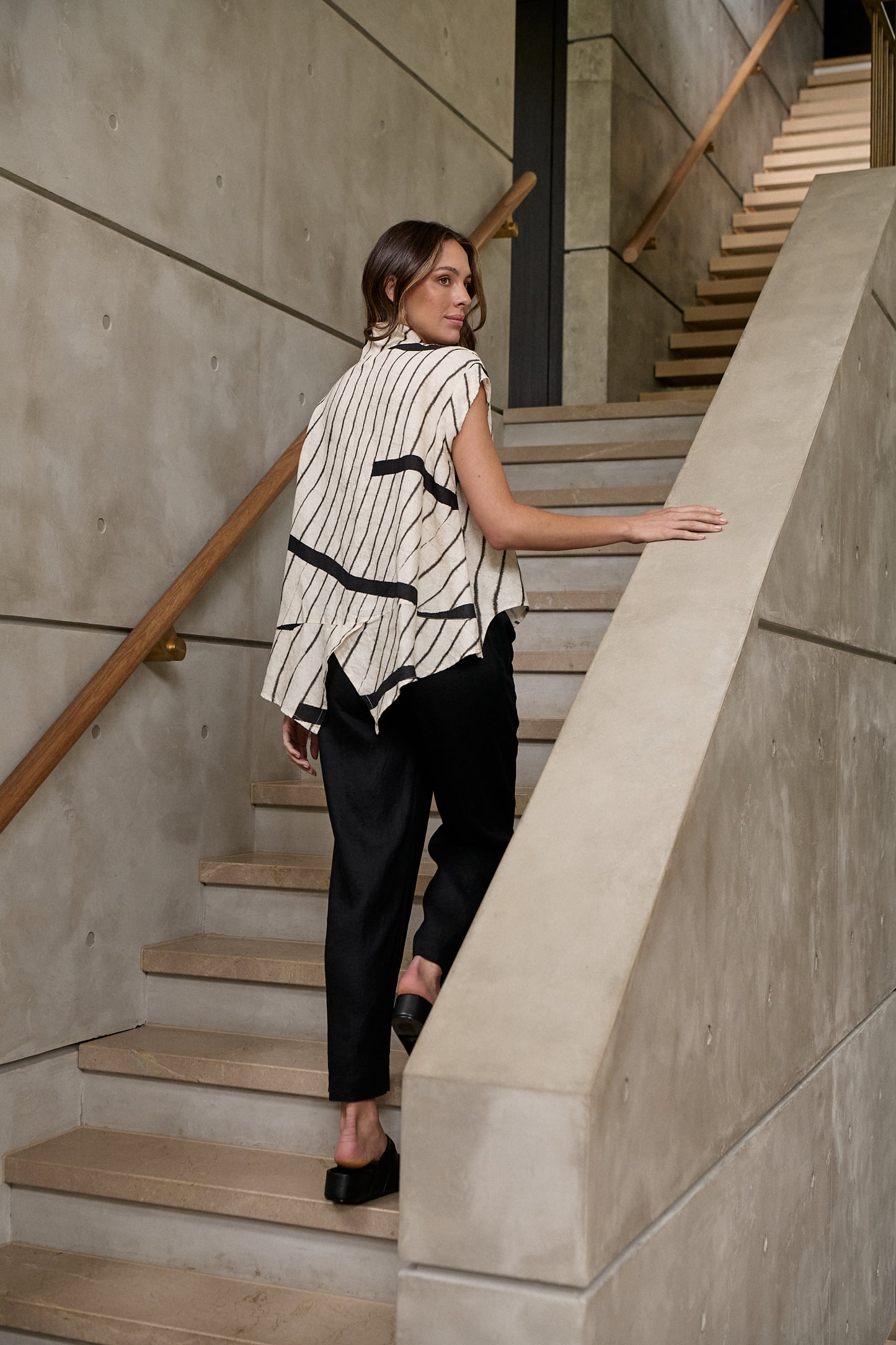 Naturals - Collared Linen Shirt GA632