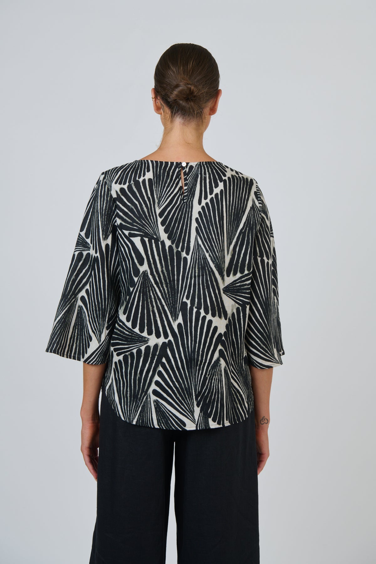 Naturals by O & J - Linen Top | GA636