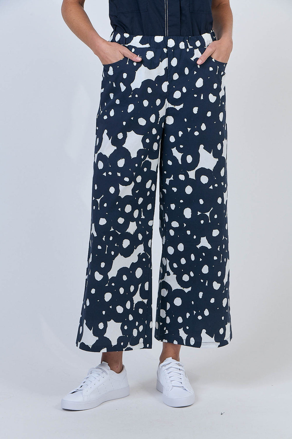 Naturals - Cotton Stretch Cropped Trouser GA637