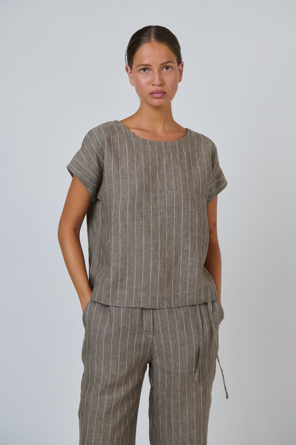 Naturals by O & J - Linen Short Sleeve Top | GA686