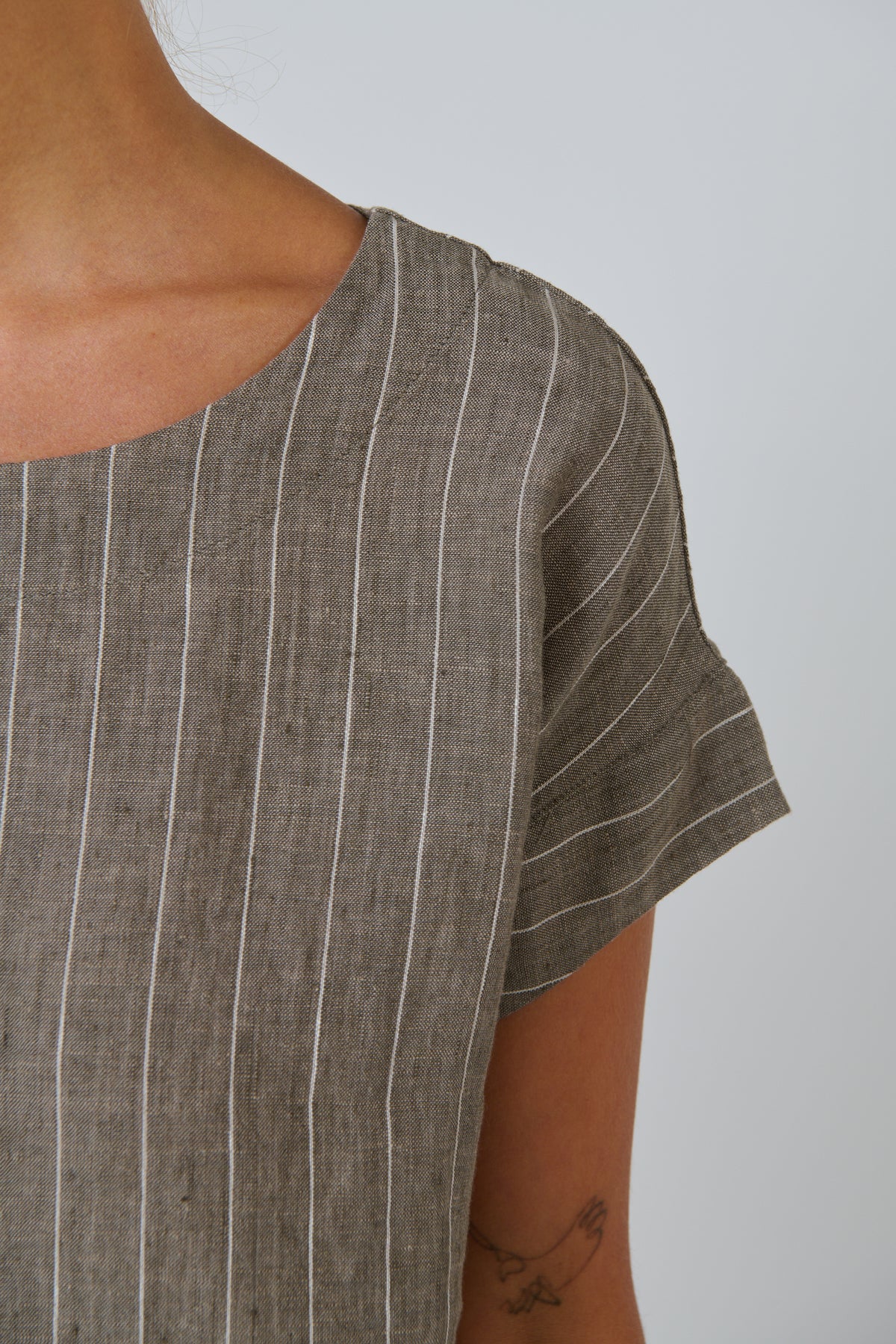 Naturals by O & J - Linen Short Sleeve Top | GA686