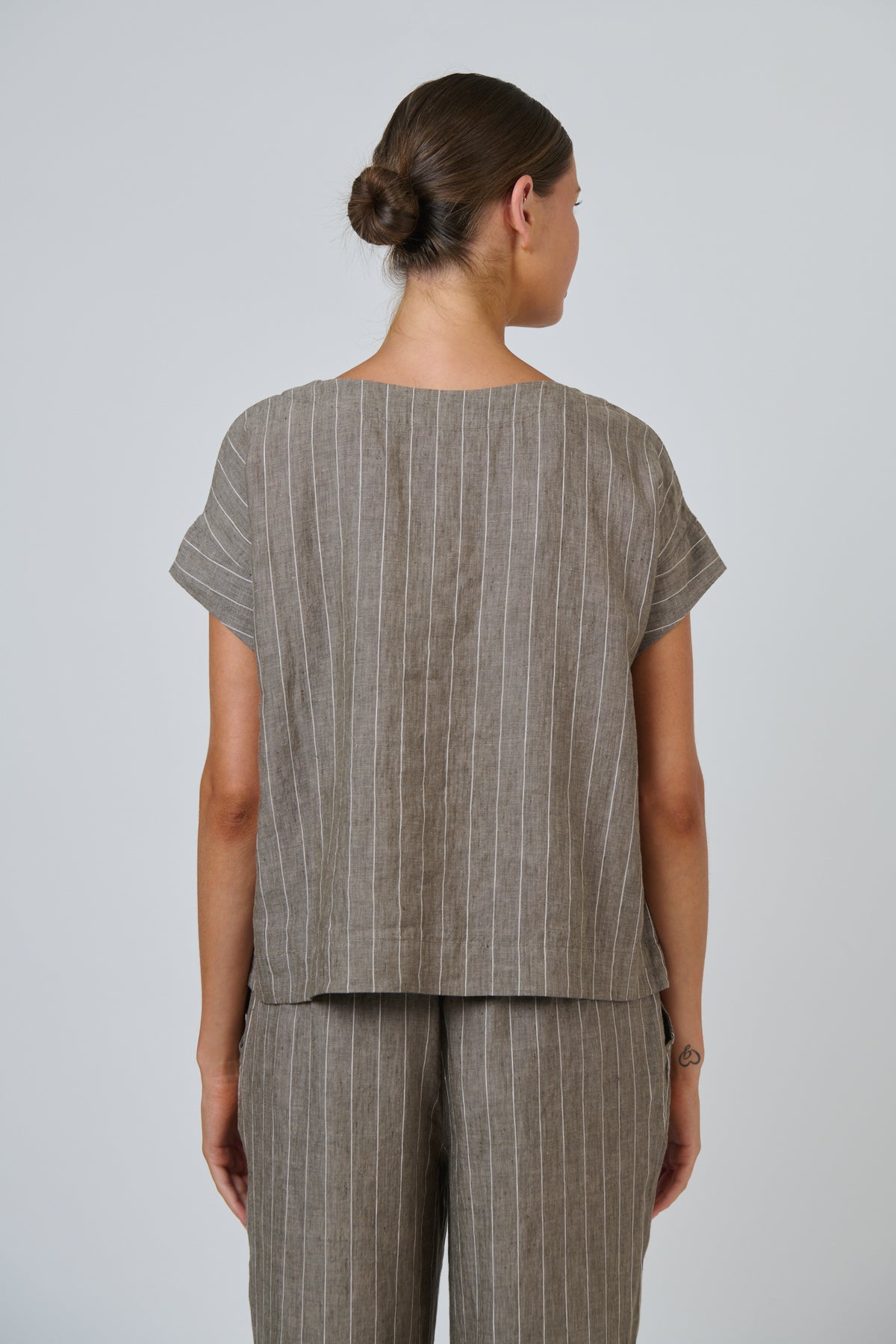 Naturals by O & J - Linen Short Sleeve Top | GA686