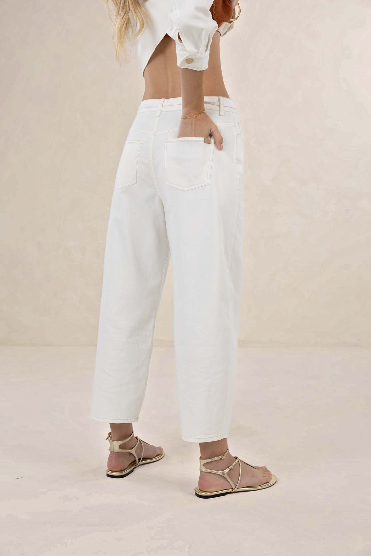 Humidity - Ivy Barrel Jean | HS26502