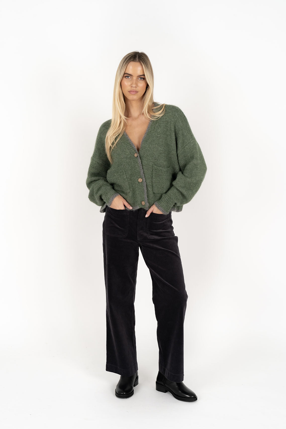 Humidity - Romi Cardi | HW25209